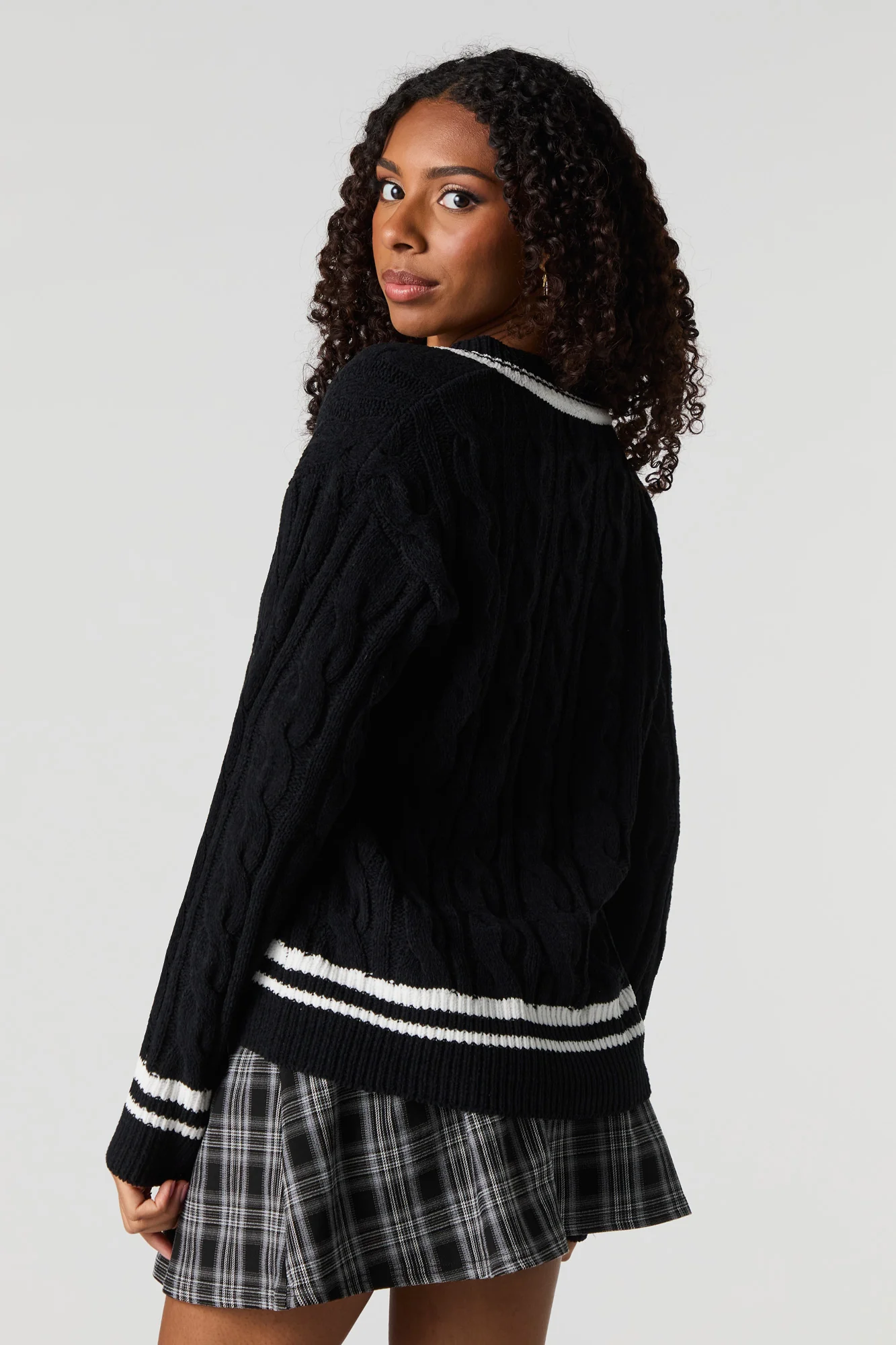 Cable Knit V-Neck Sweater - Image 5