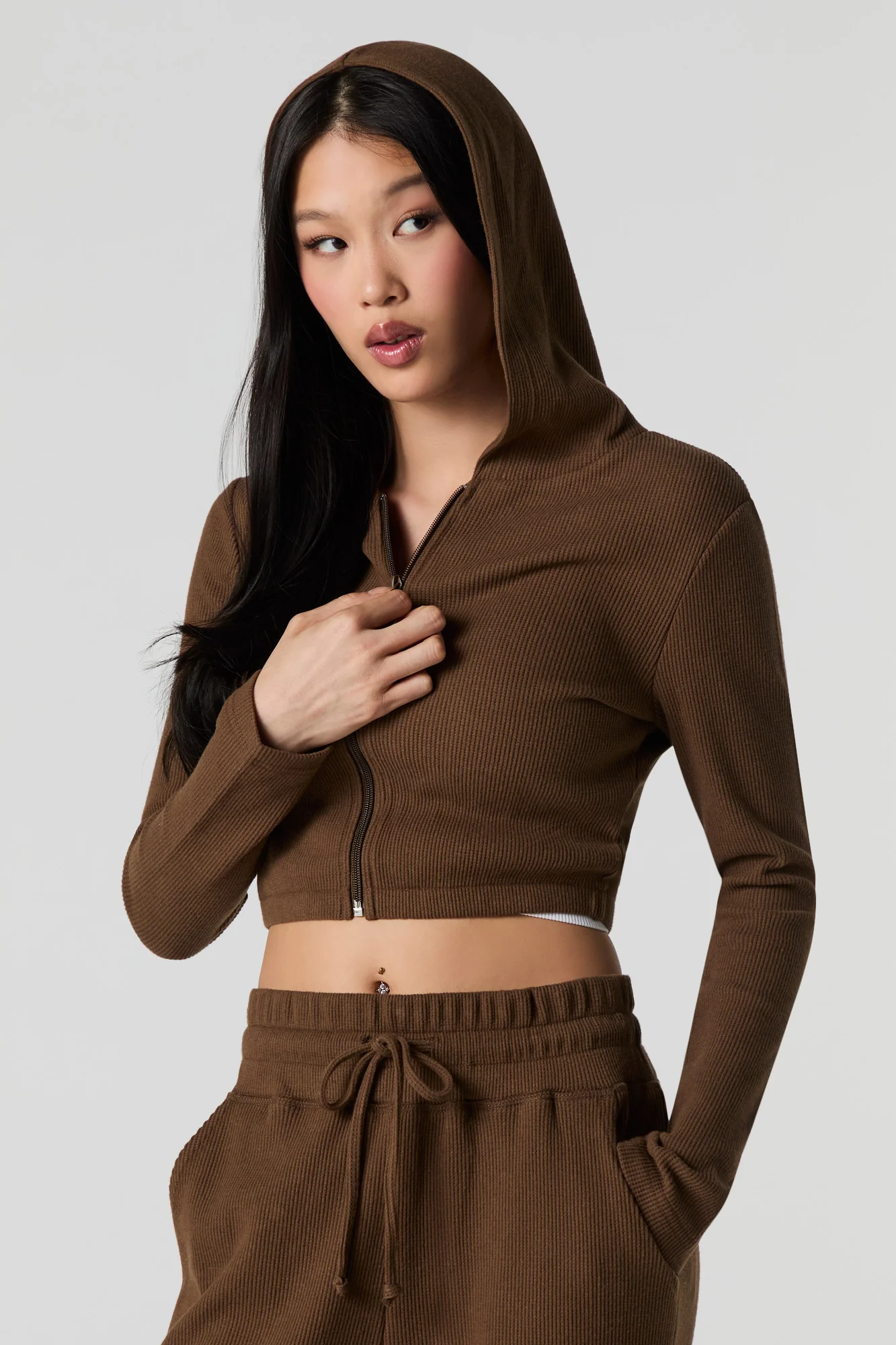Ribbed Fleece Zip-Up Cropped Hoodie - Image 10