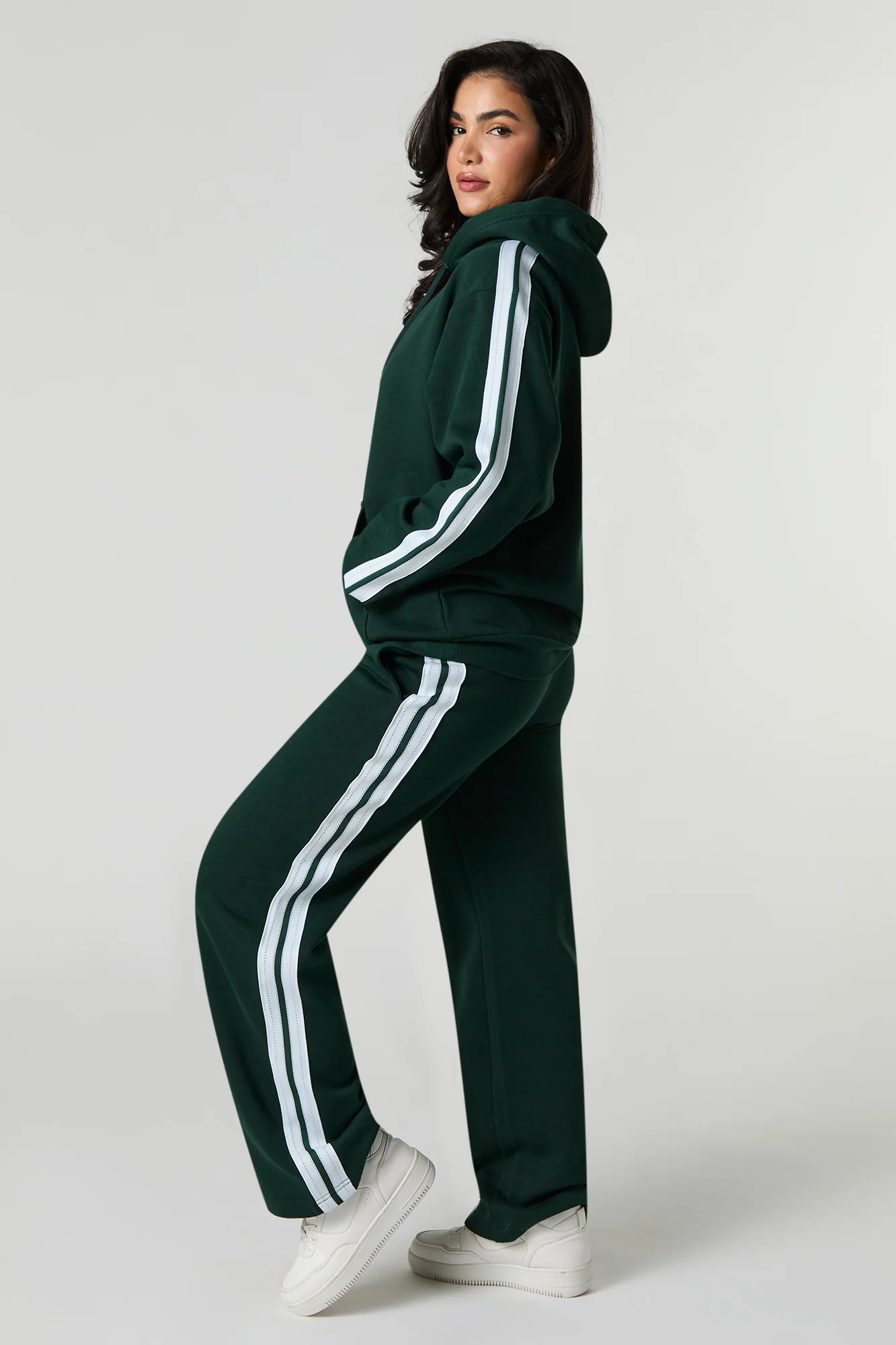 Pantalon en molleton avec rayures latérales
