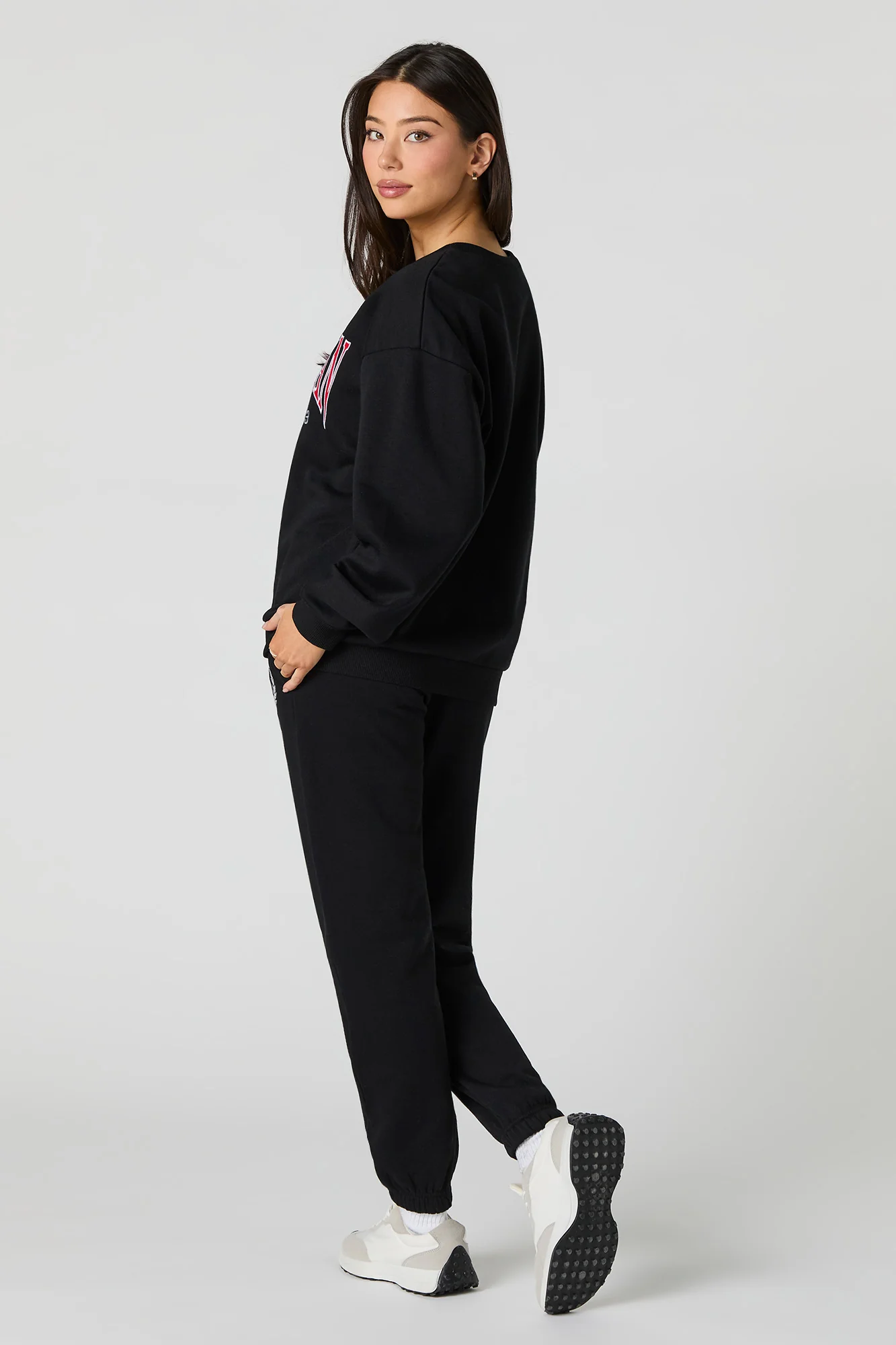 Jogger en molleton avec motif brodé City - Image 7