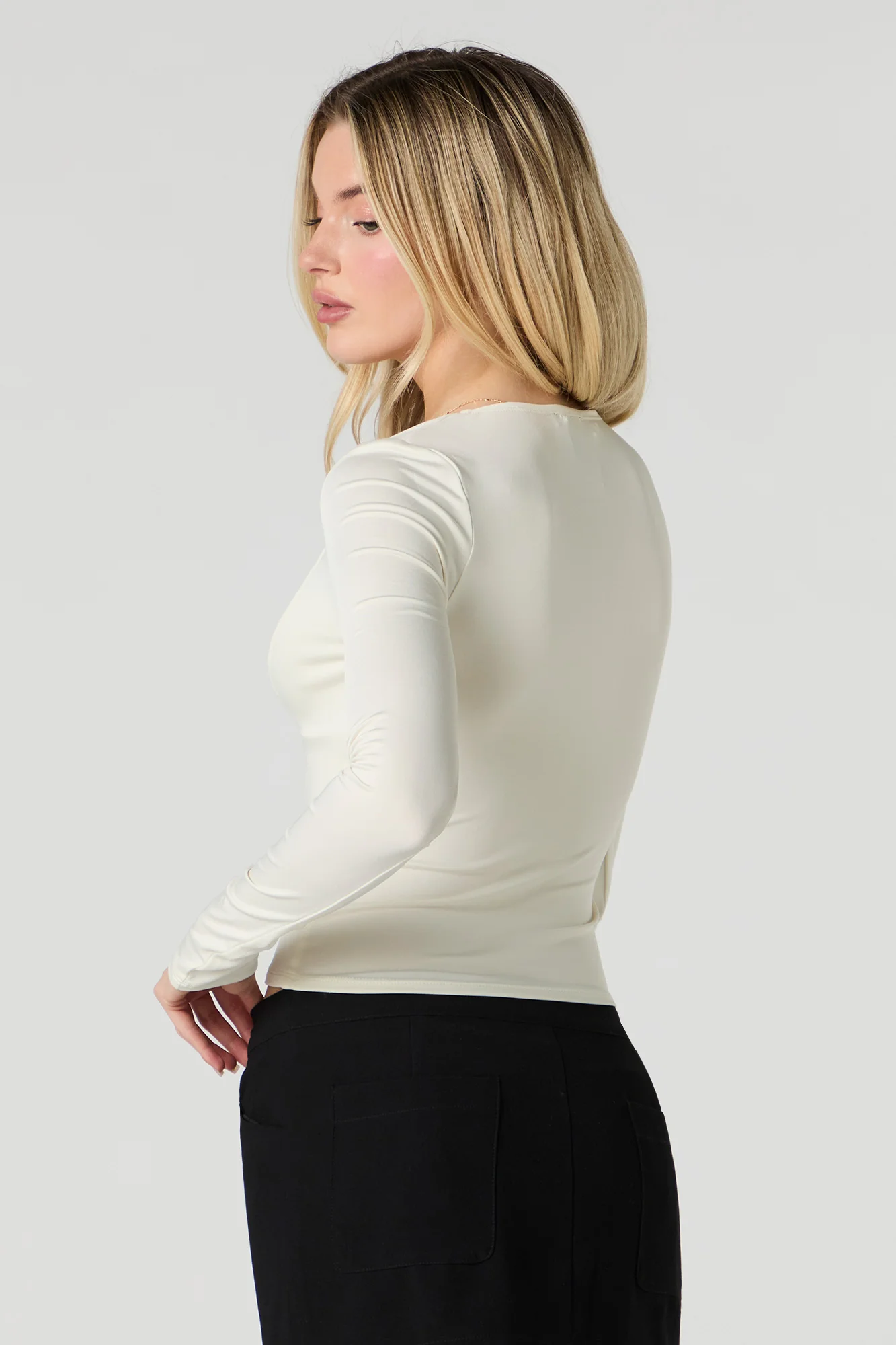 Haut Contour à manche longue et encolure en coeur - Image 8