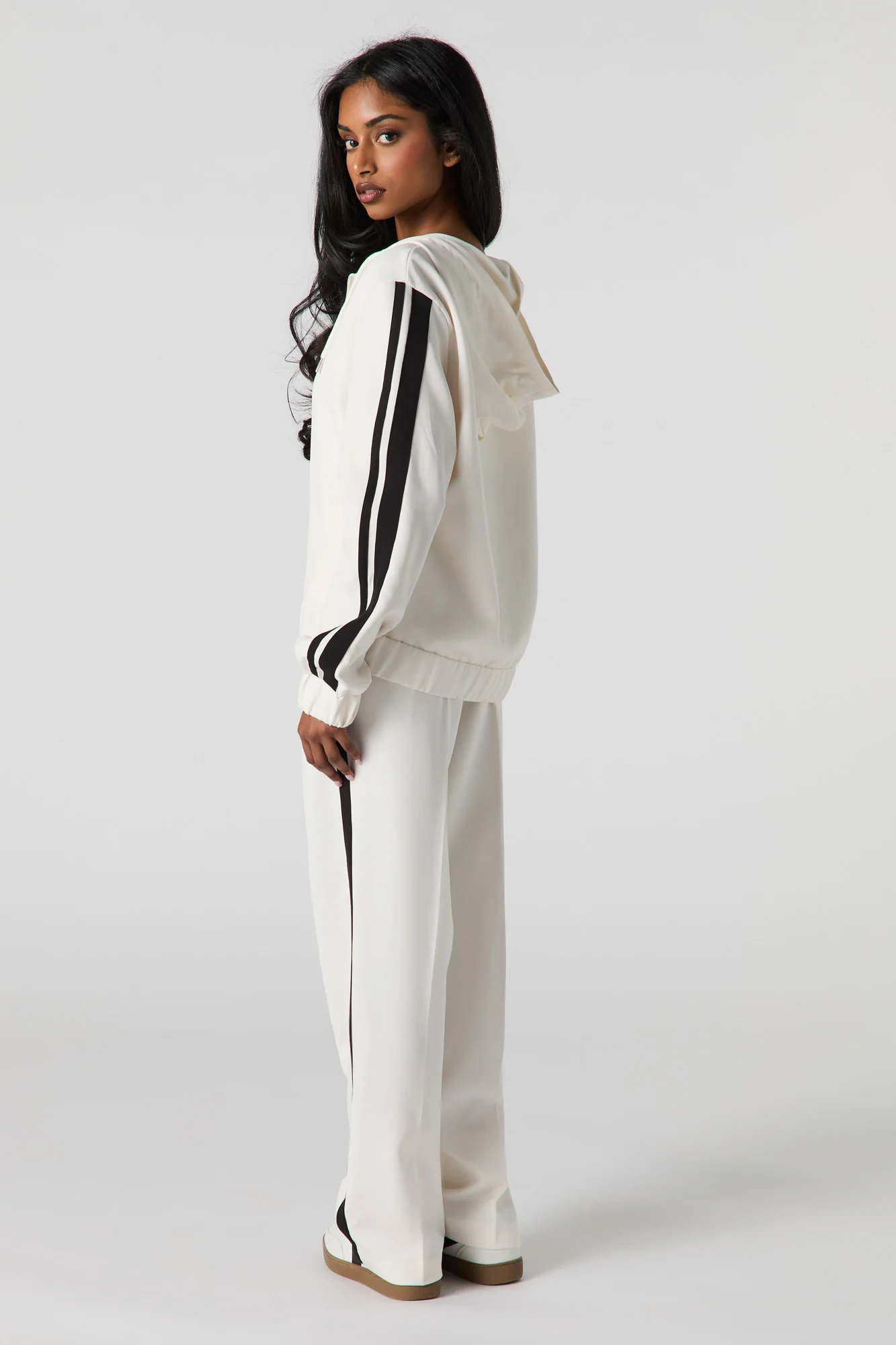 Active Side Striped Pleated Drawstring Pant - Image 3
