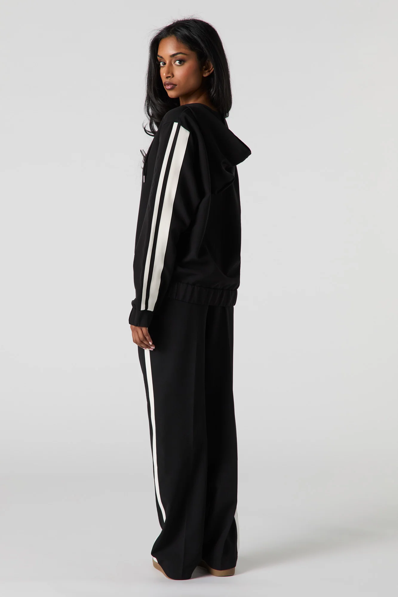 Active Side Striped Pleated Drawstring Pant - Image 6
