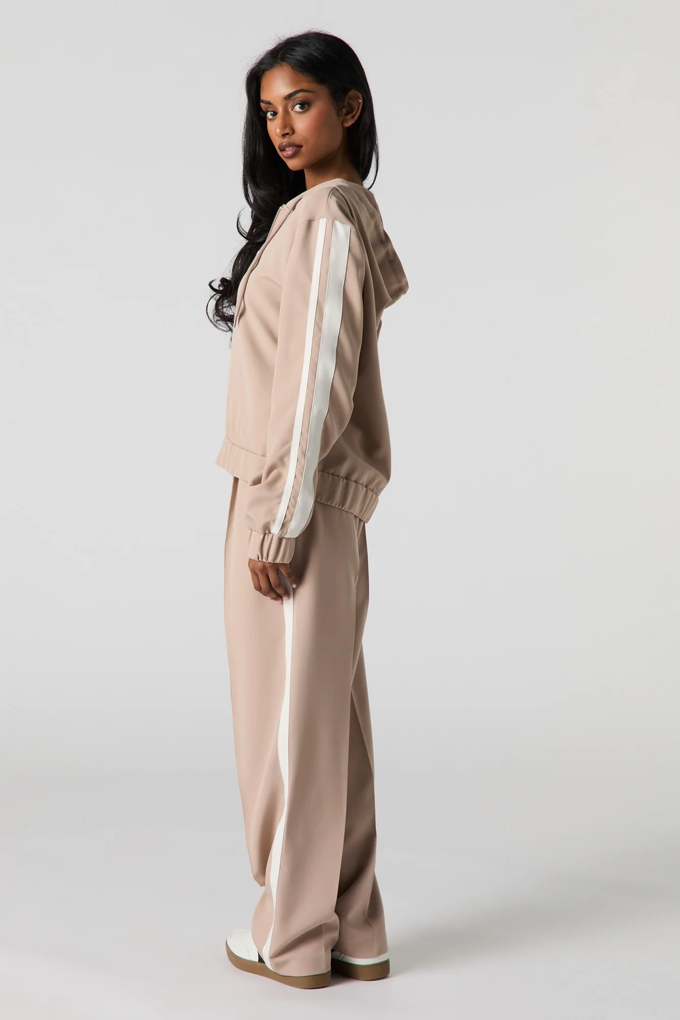 Active Side Striped Pleated Drawstring Pant - Image 9
