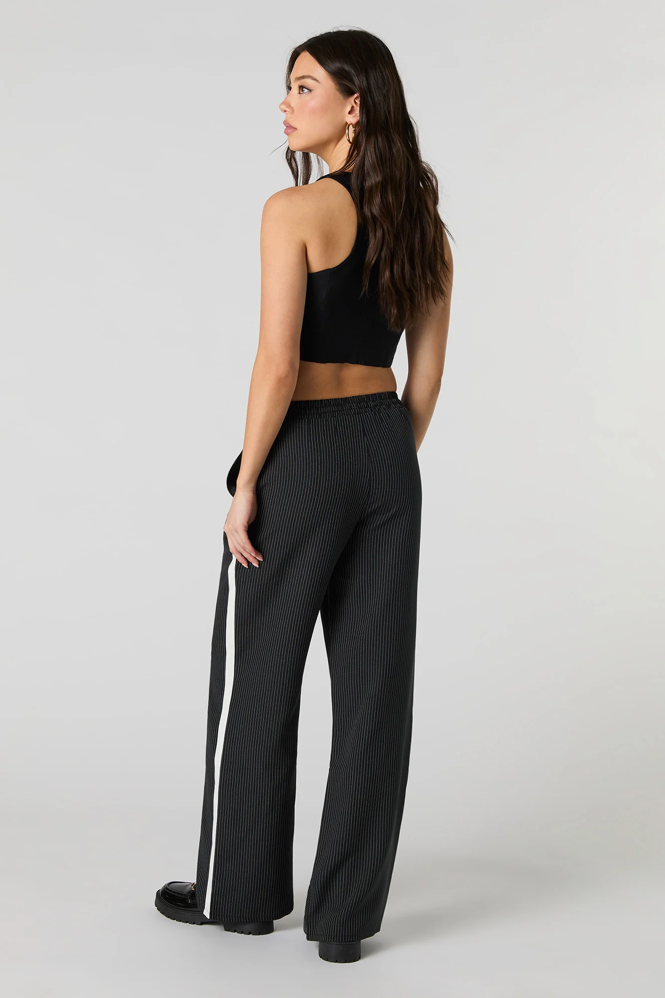 Pantalon à jambe large et rayures fines avec taille coulissante - Image 4