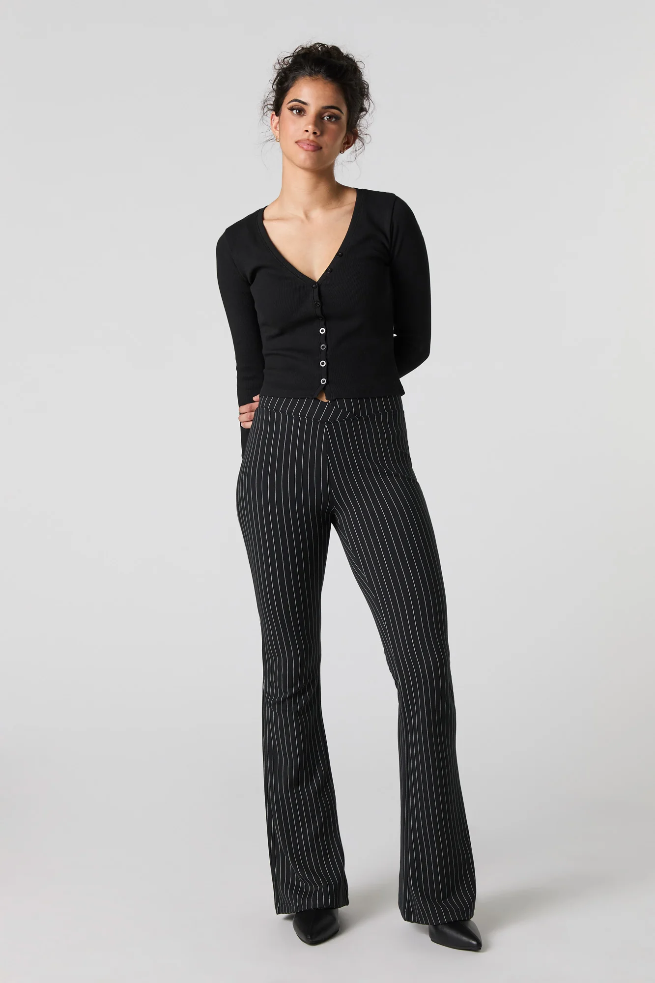 Pantalon évasé doux imprimé à taille repliée - Image 7