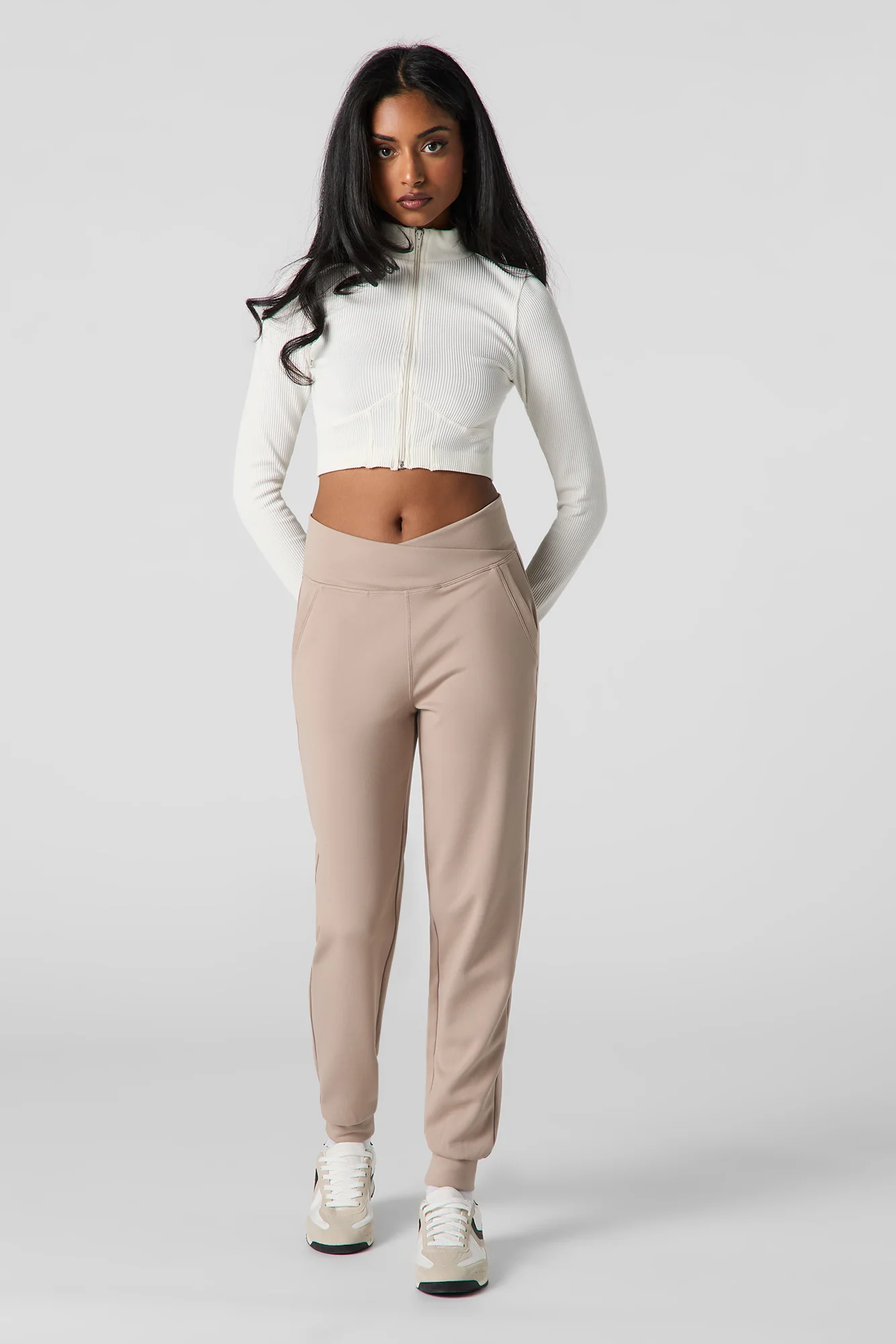 Jogger doux avec bande pliée - Image 7