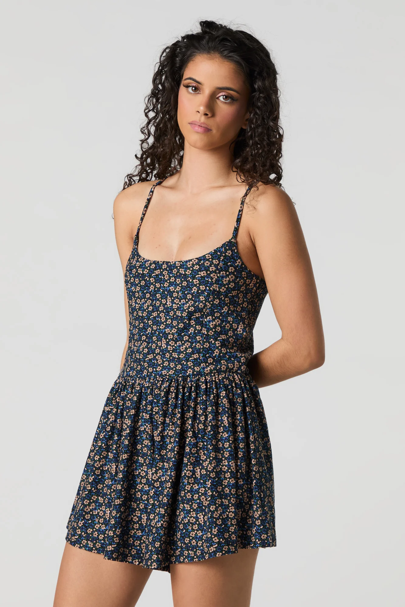 Combi-short fluide à encolure dégagée - Image 10