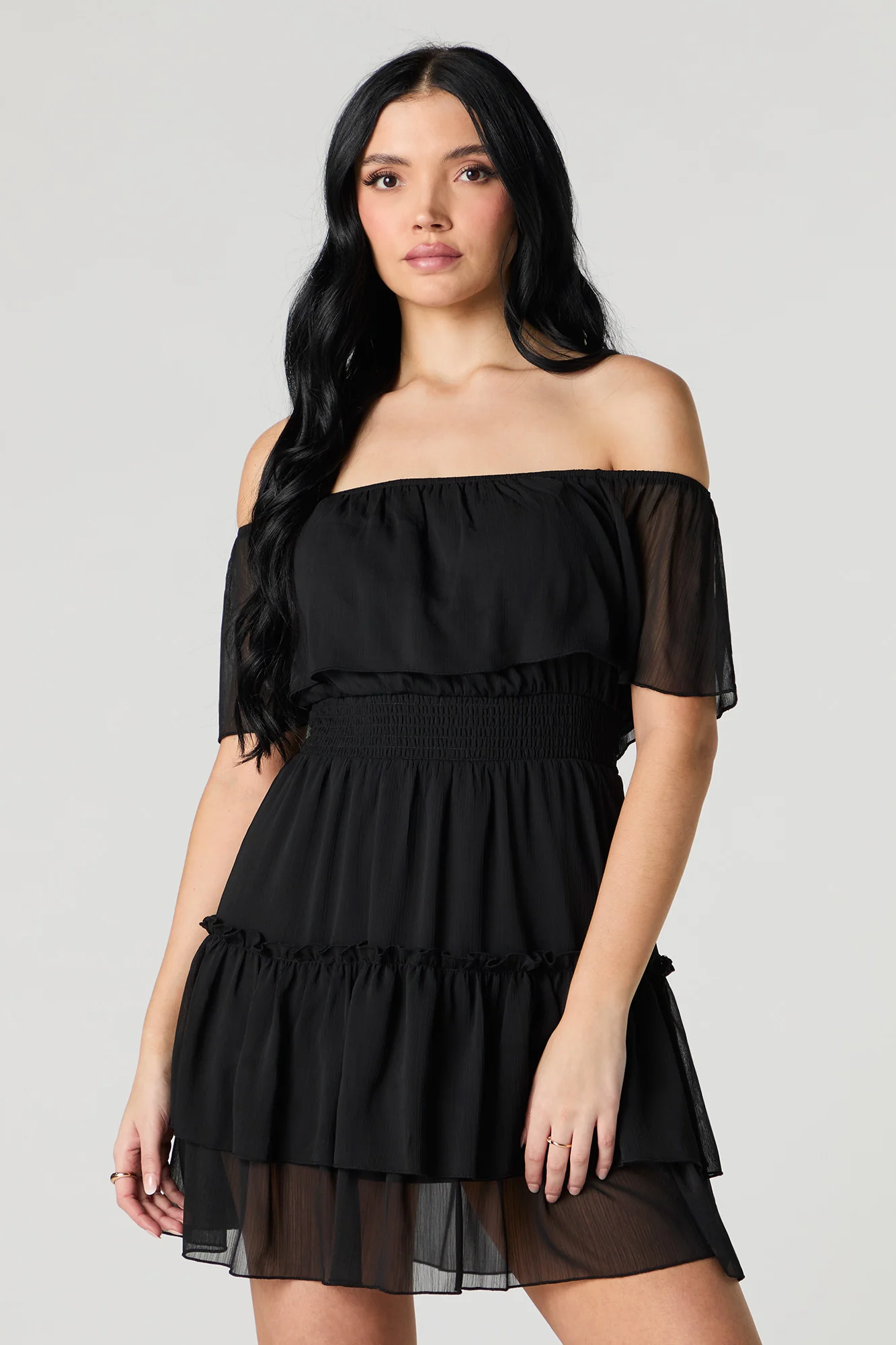 Minirobe volantée en chiffon avec épaules dénudées - Image 4