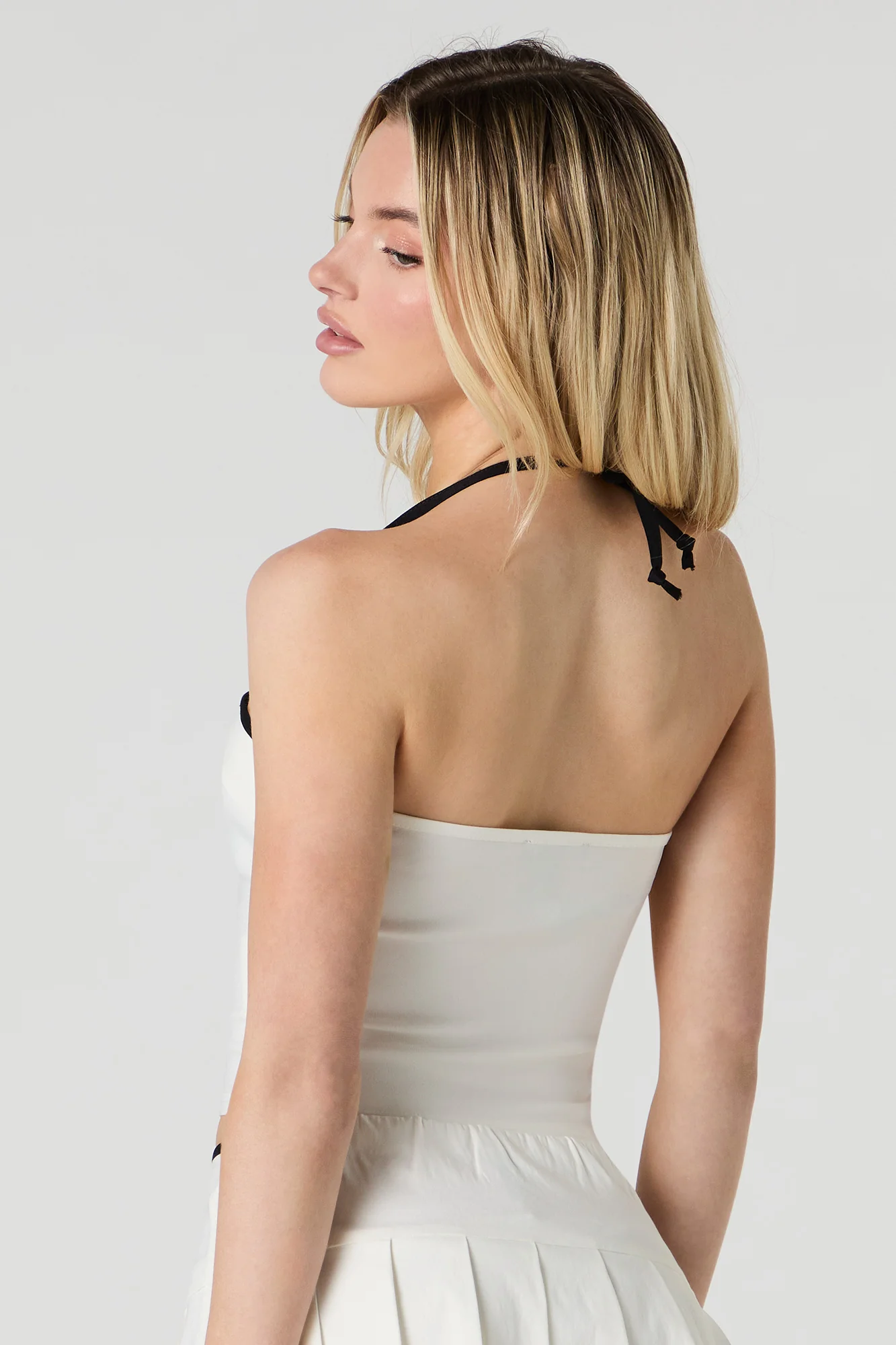 Contrast Bow Halter Top - Image 2