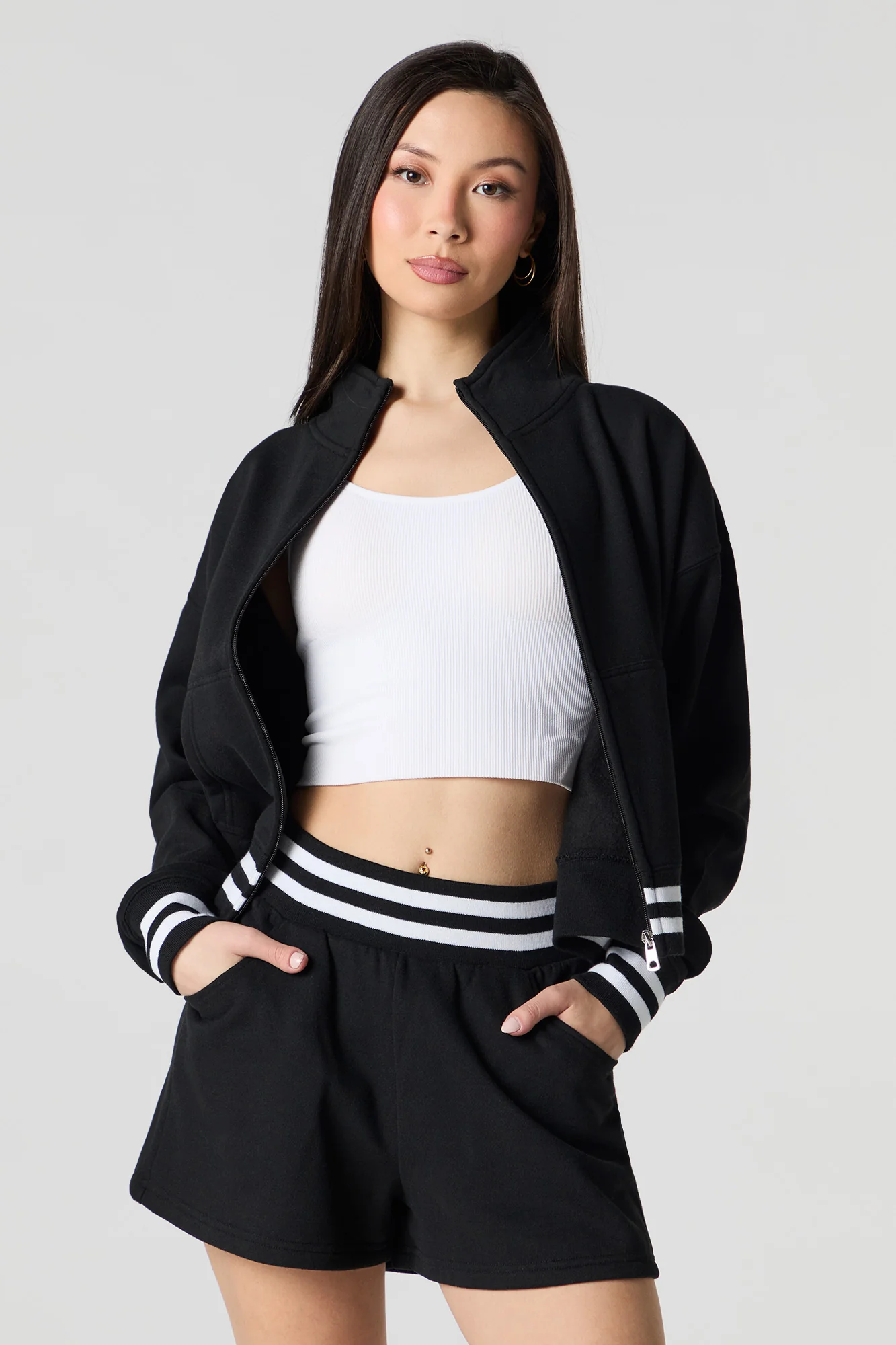 Active Striped Waist Fleece Short - Image 4