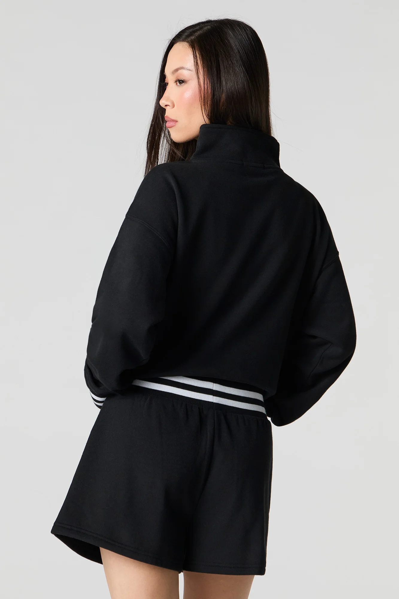 Short Active en molleton avec bande de taille rayée - Image 2