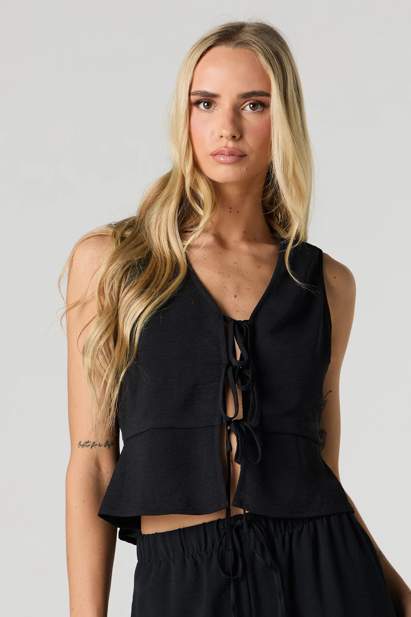 Tie Front Vest Tank - Image 10