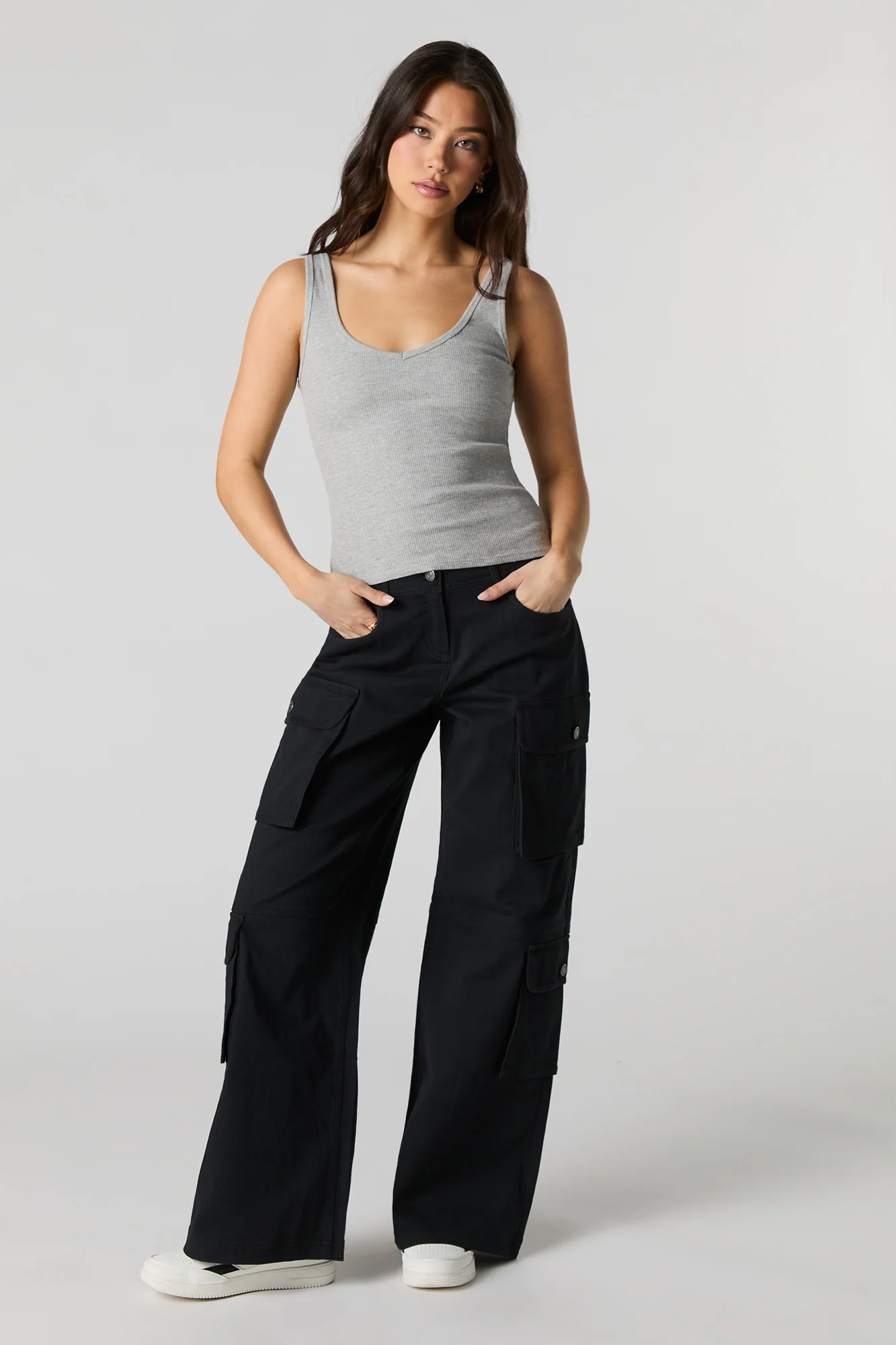 Ribbed V-Neck Tank - Image 12