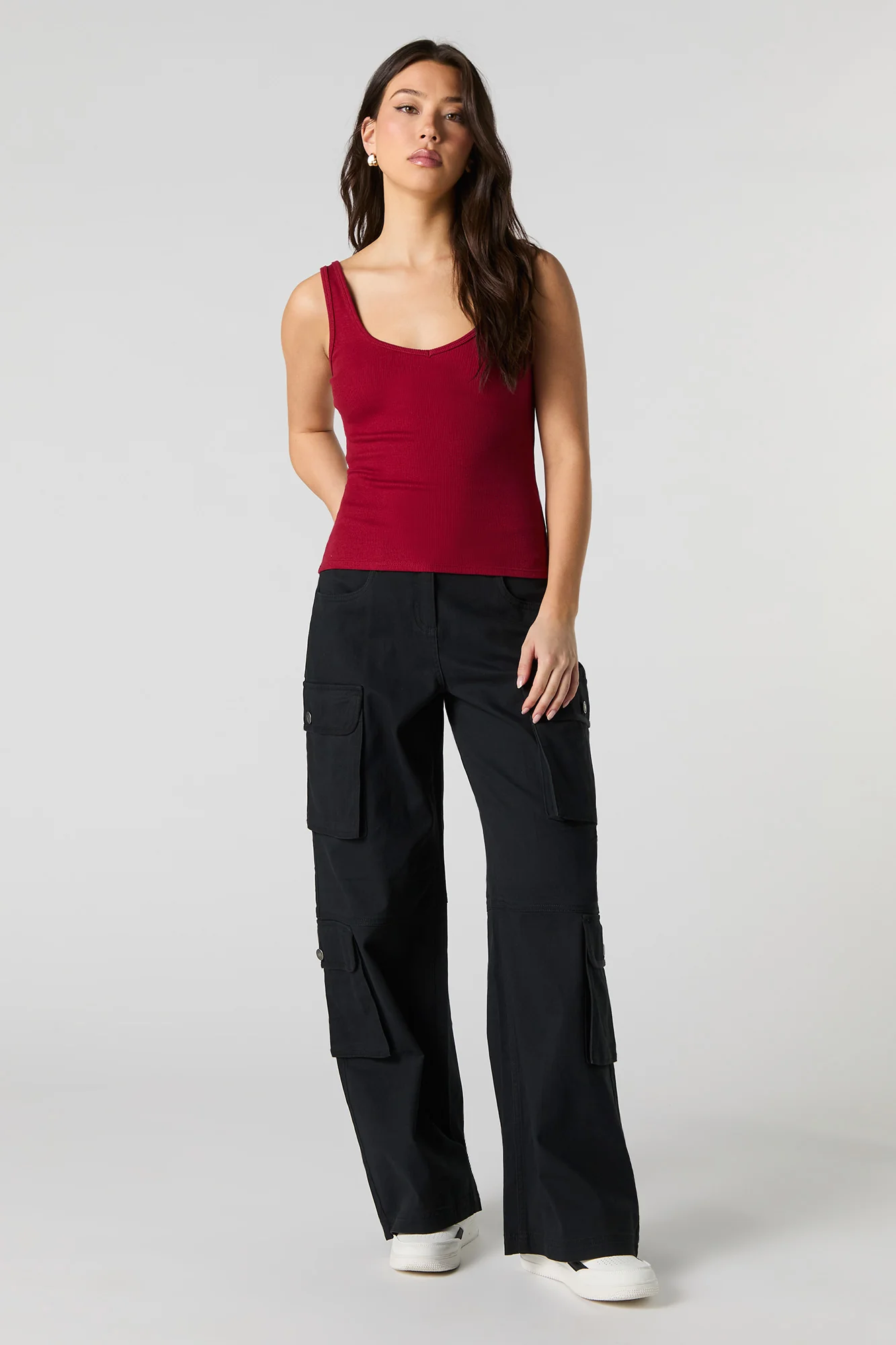 Ribbed V-Neck Tank - Image 18
