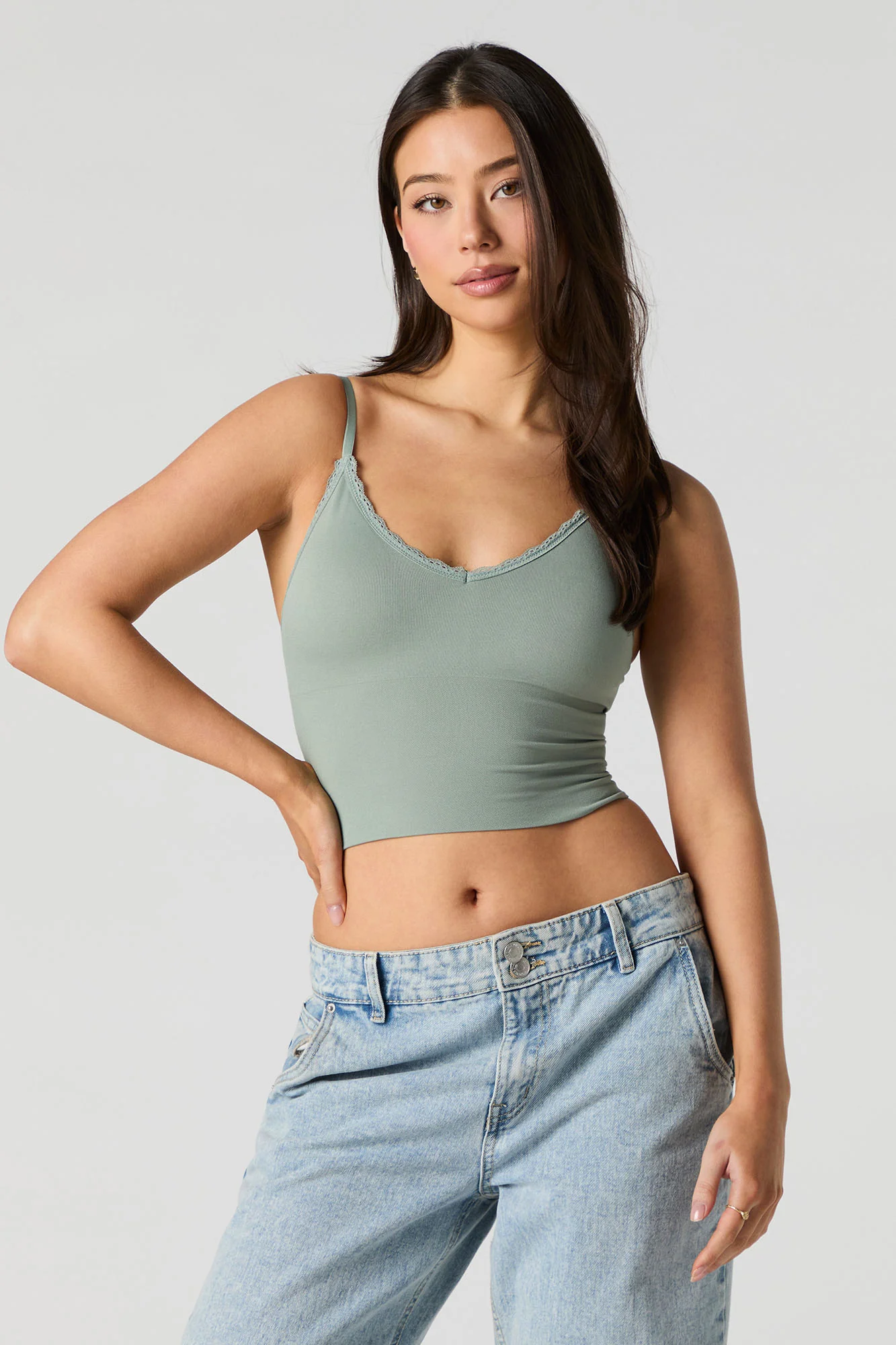 Camisole sans couture avec liséré de dentelle et encolure en V - Image 13