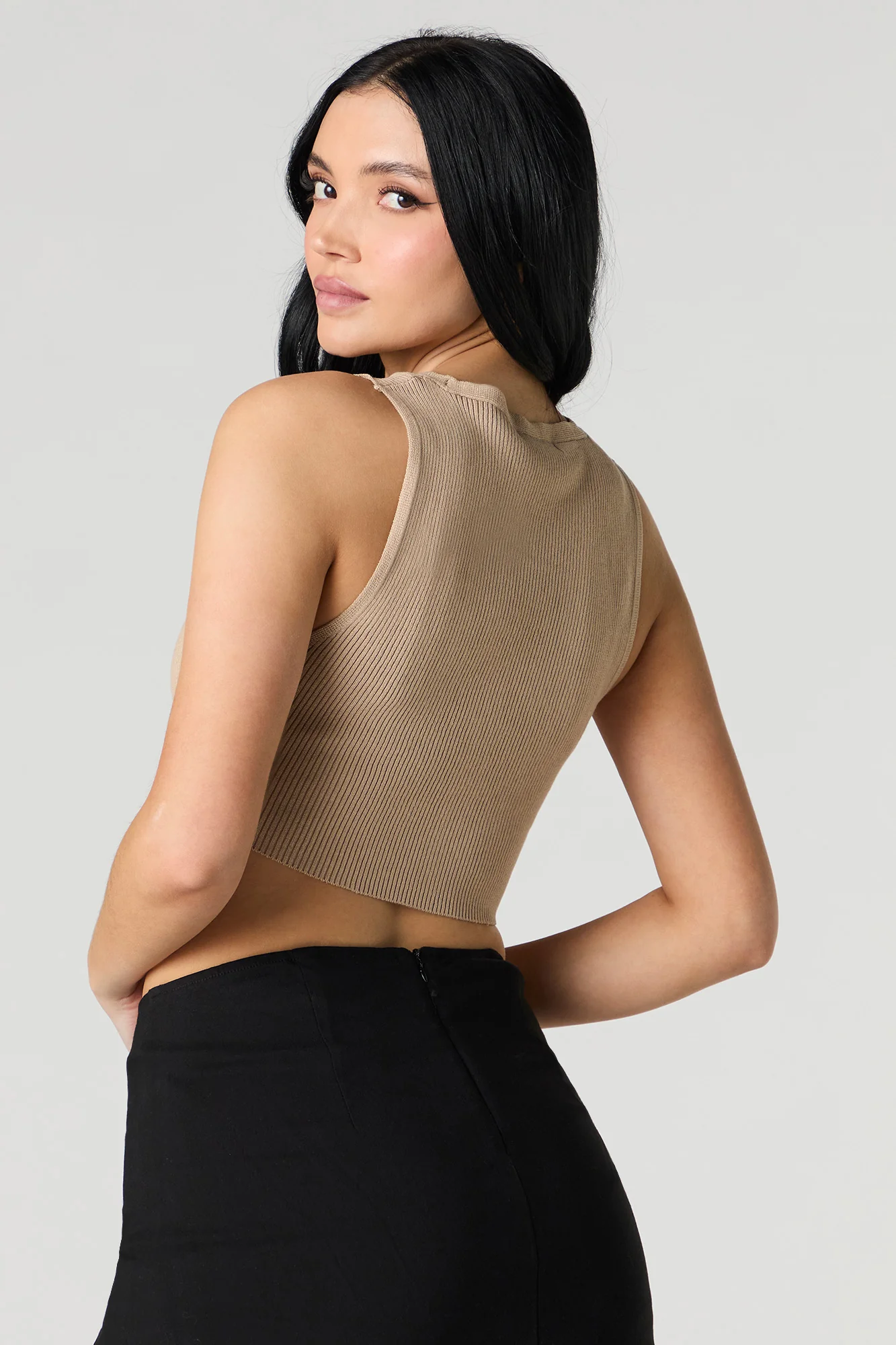 Ribbed Knit Cropped Vest - Image 8