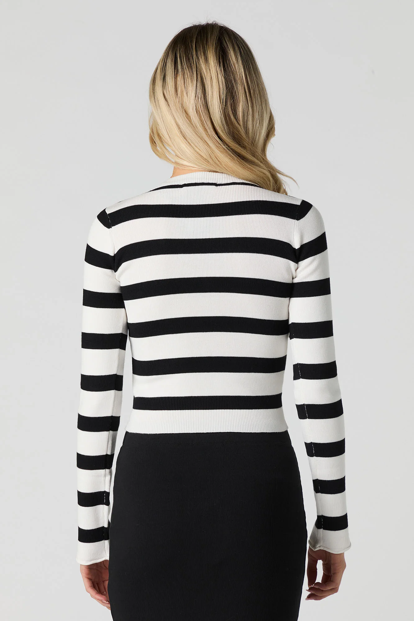 Ribbed Knit V-Neck Sweater - Image 8
