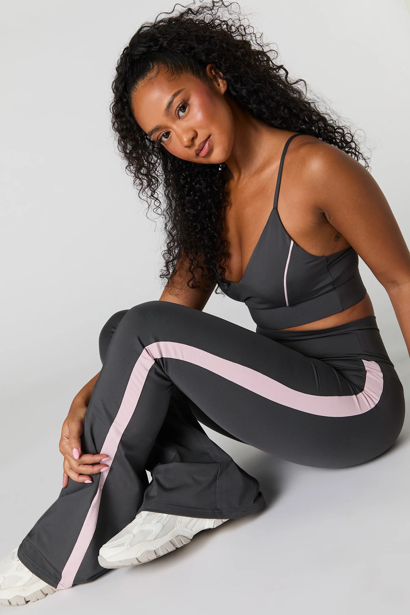 Legging évasé à rayure sur le côté Active