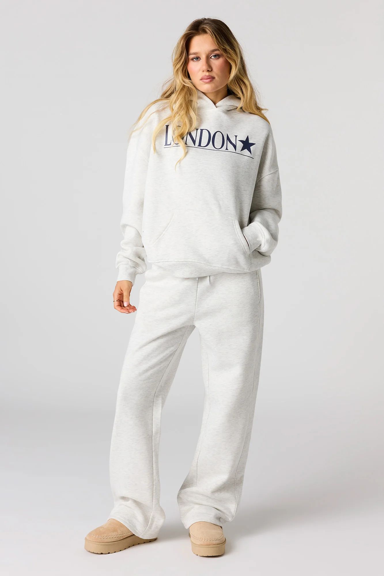 London Twill Embroidered Boxy Fleece Hoodie - Image 3