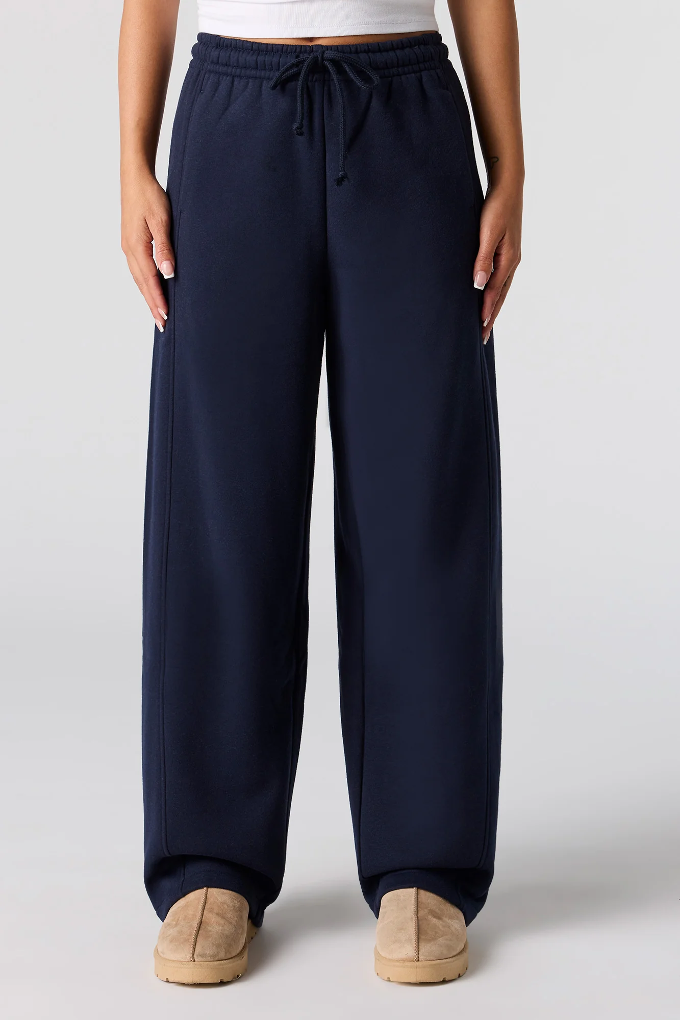 Fleece Barrel Leg Sweatpant - Image 11