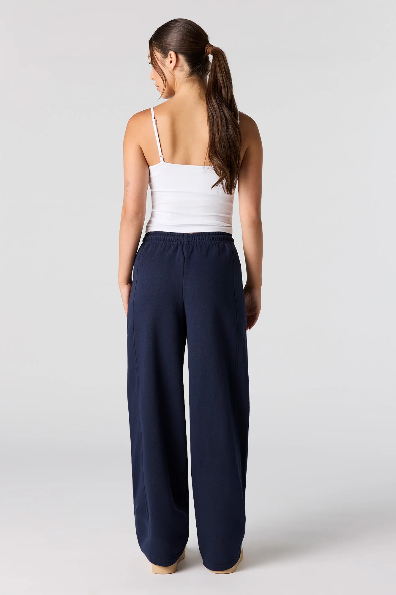 Fleece Barrel Leg Sweatpant - Image 12