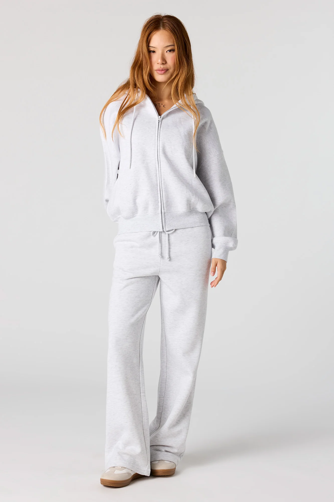 Low Rise Baggy Sweatpant - Image 10