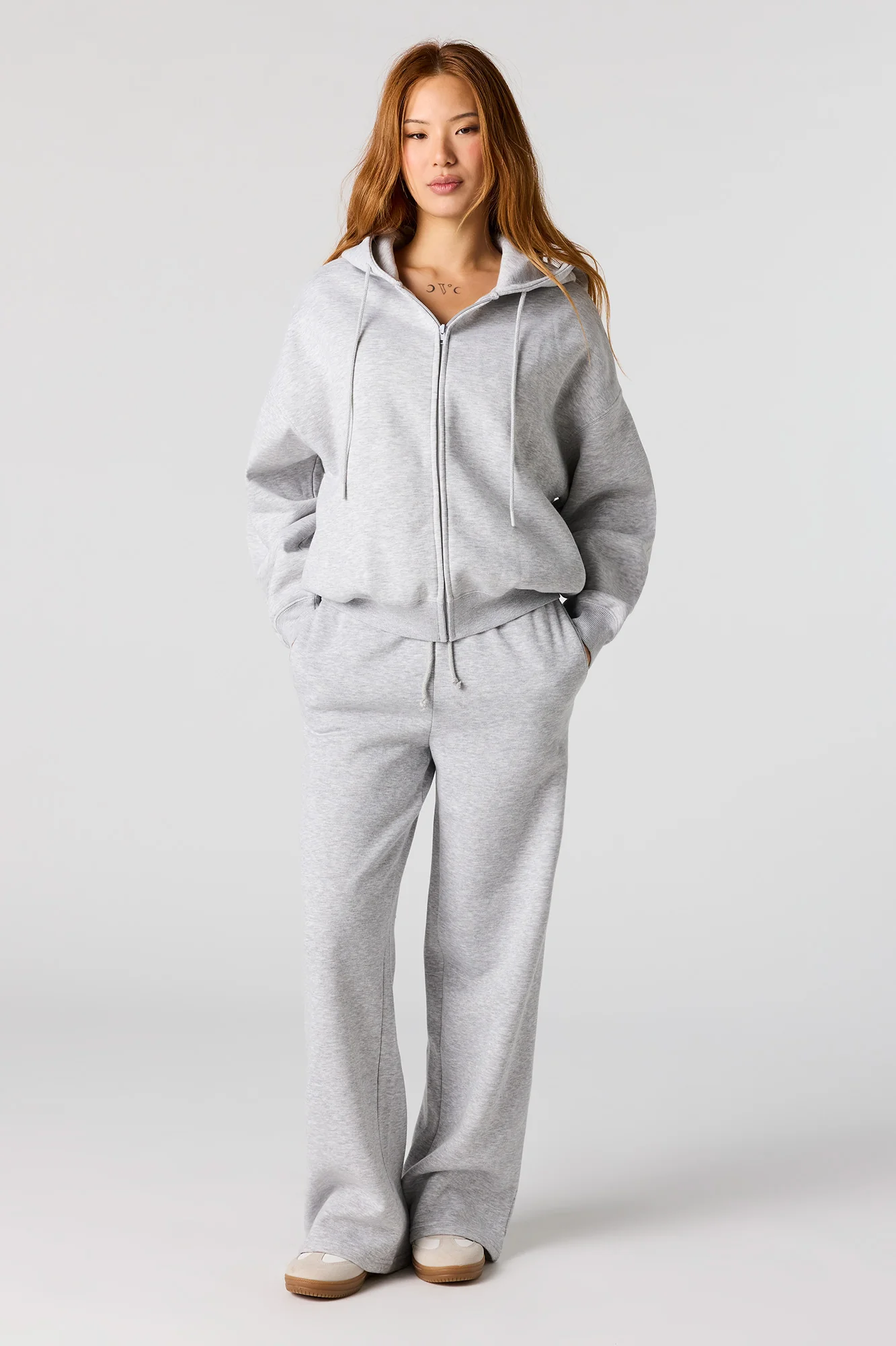 Low Rise Baggy Sweatpant - Image 7