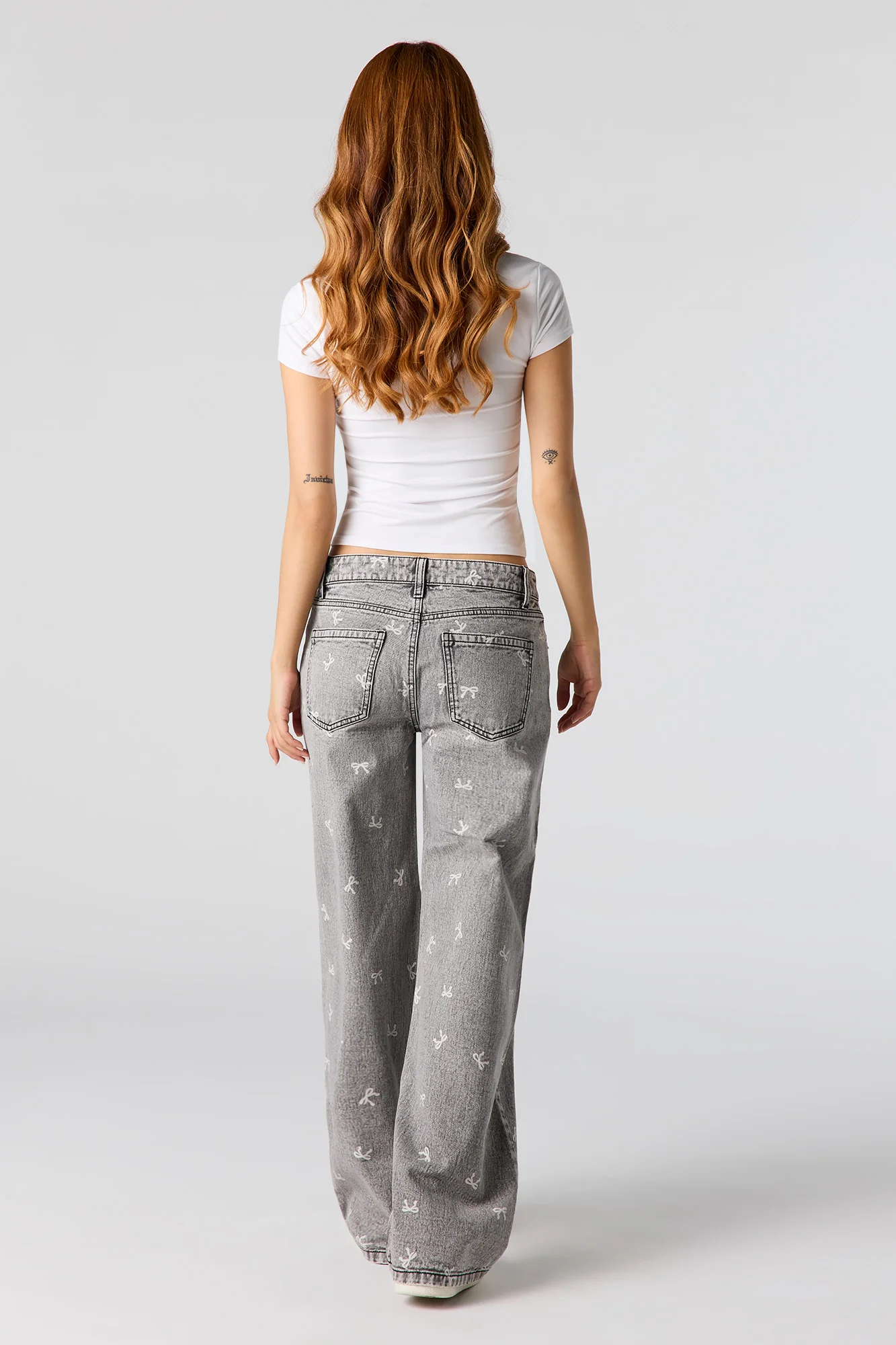 Low Rise Bow Print Baggy Jean - Image 7