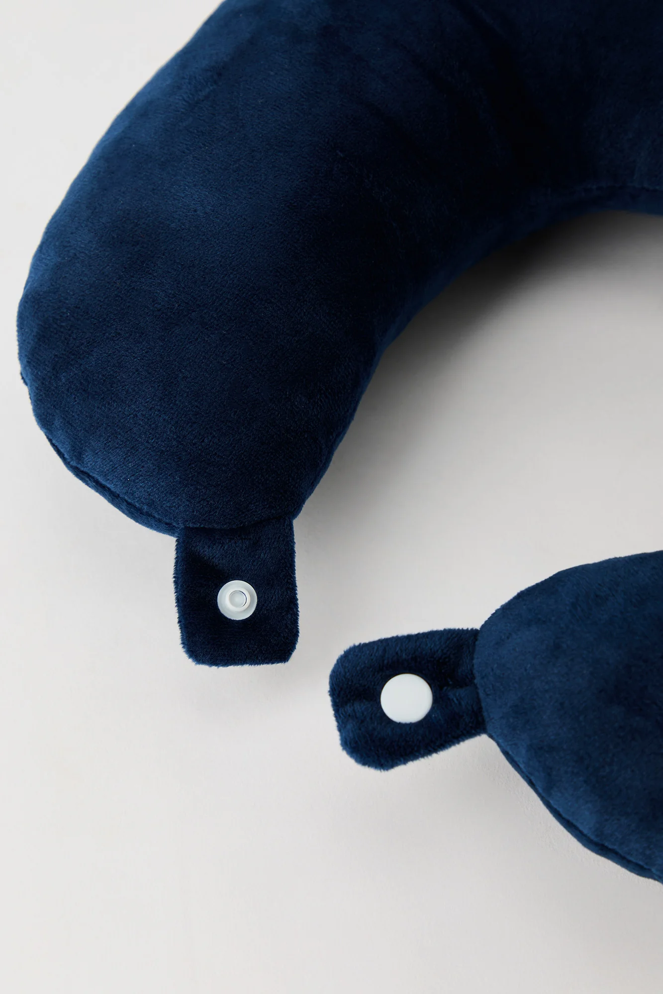 Travel Neck Pillow - Image 8