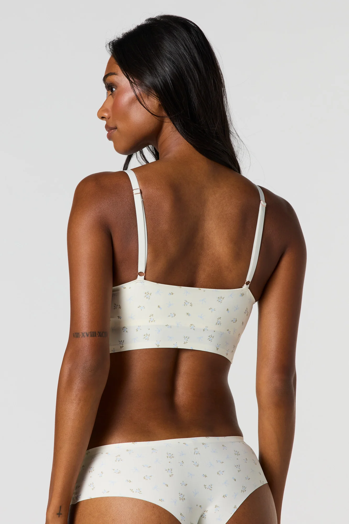 No-Show Tank Bra - Image 12