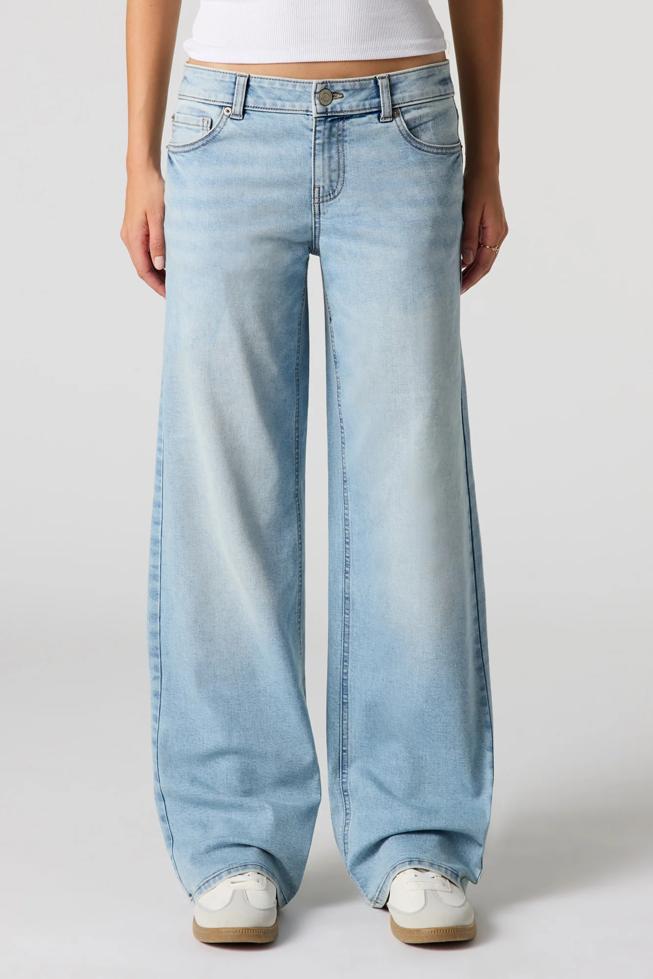 Low Rise Baggy Light Jean - Image 2