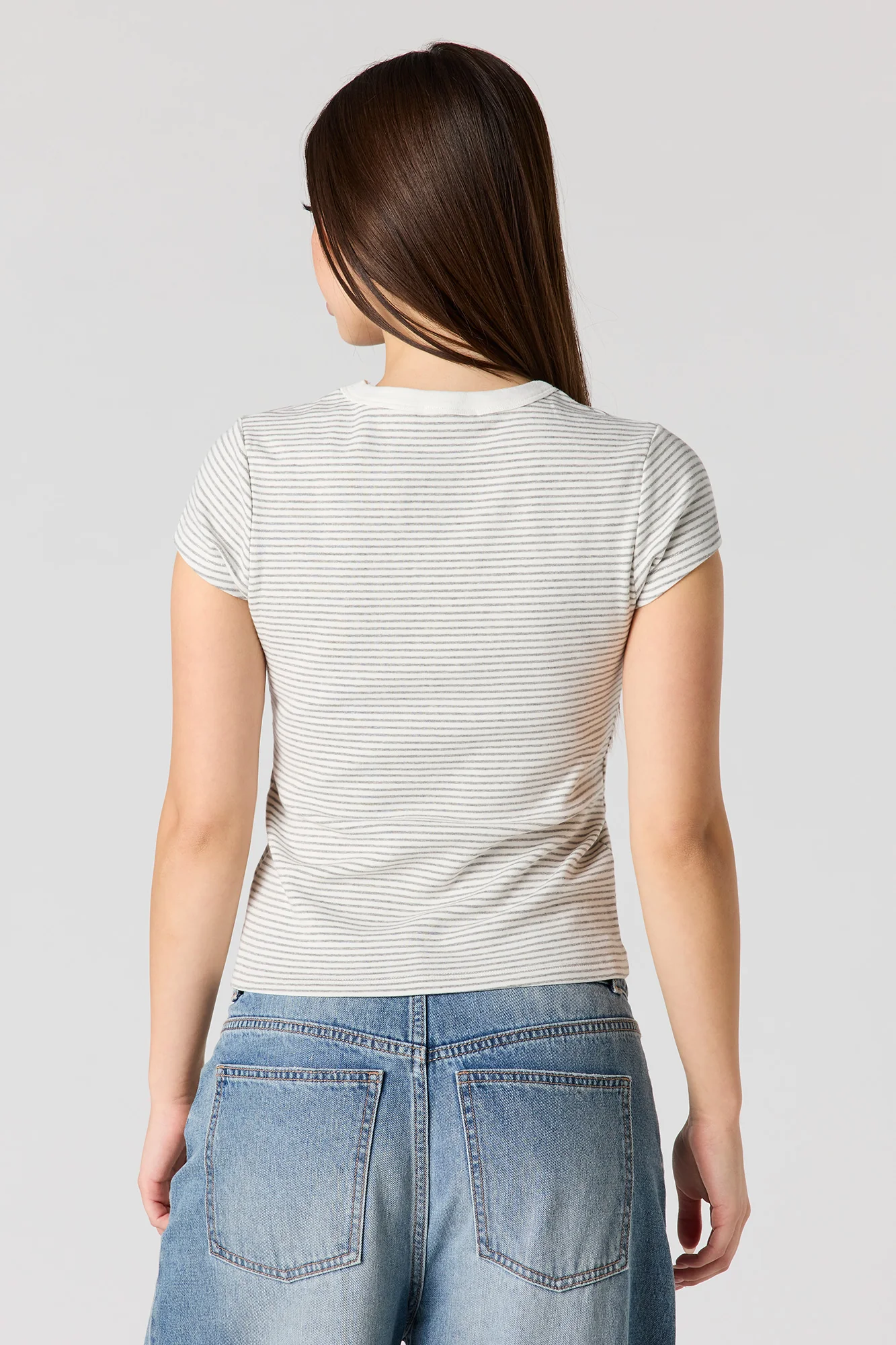 Classic Crew Neck T-Shirt - Image 17