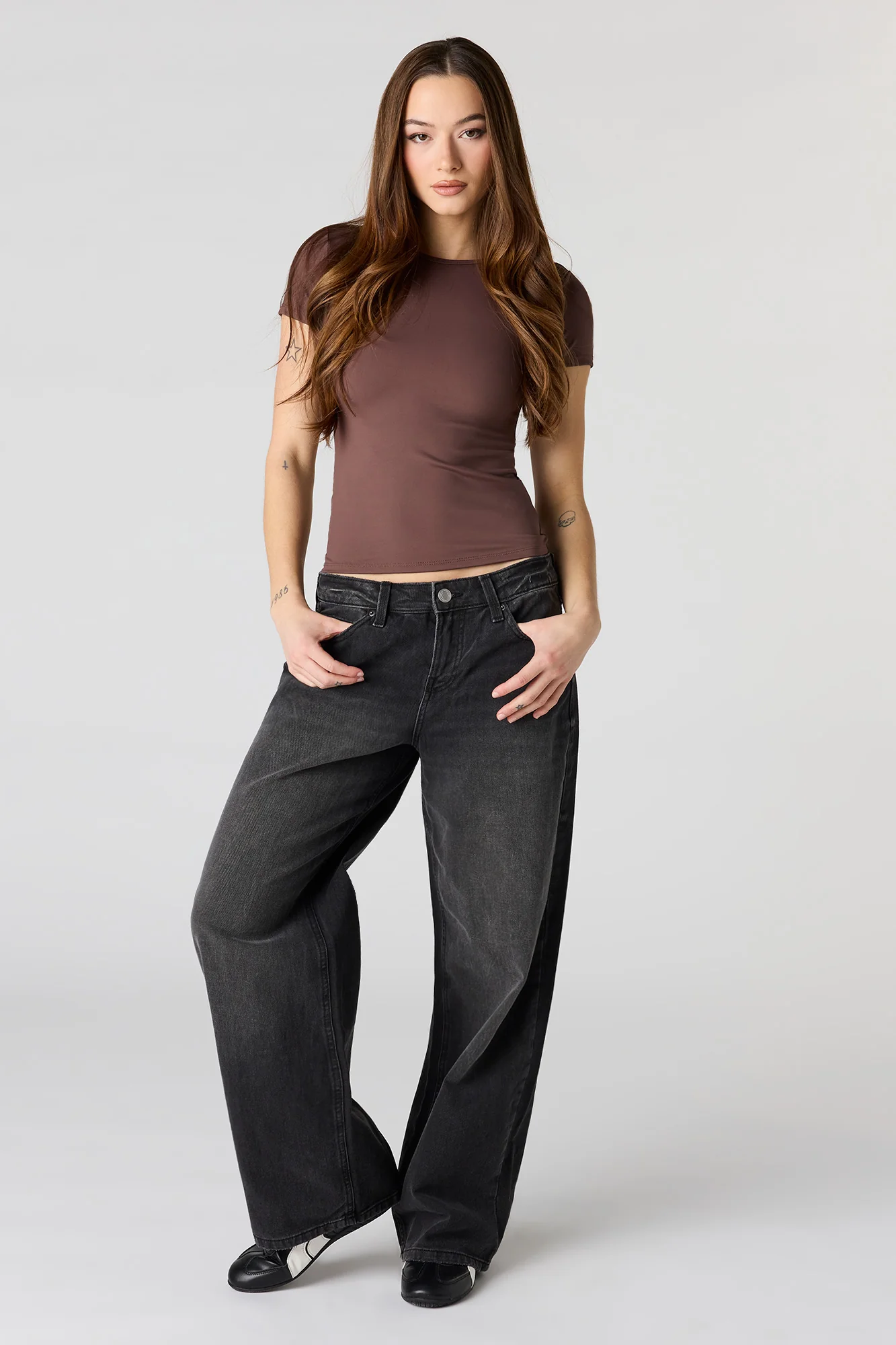Contour Classic T-Shirt - Image 12
