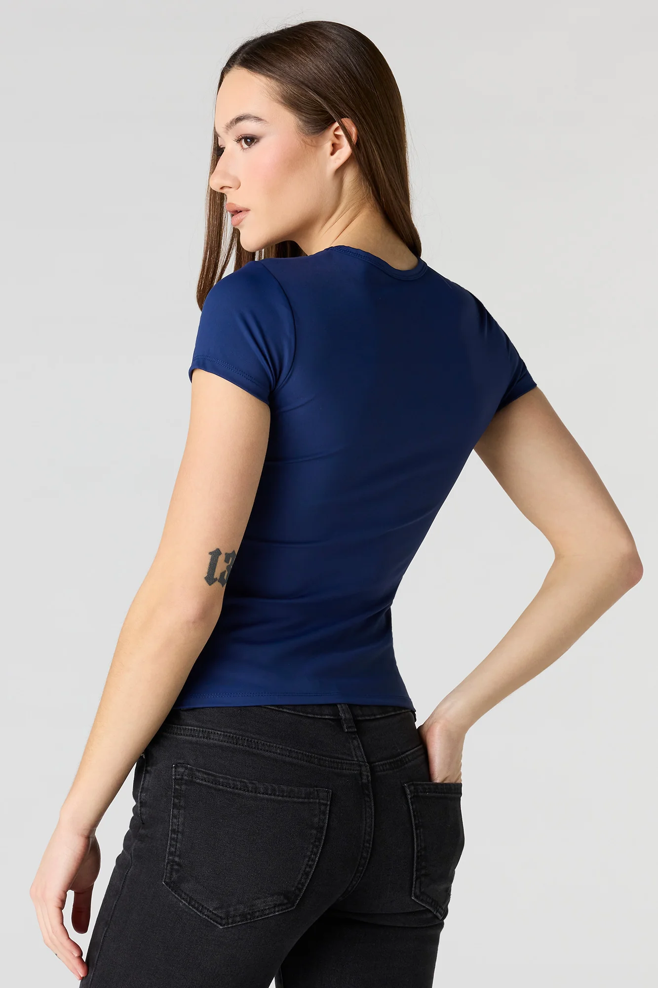 Contour Classic T-Shirt - Image 14