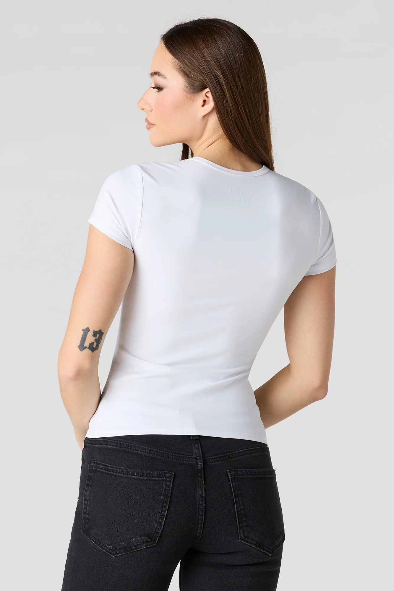 Contour Classic T-Shirt - Image 8