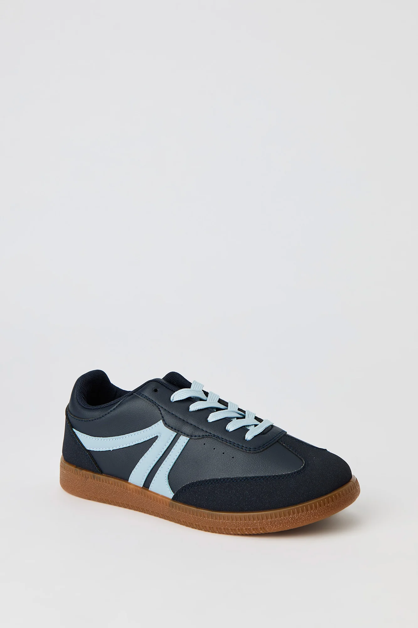 Retro Sneaker - Image 3