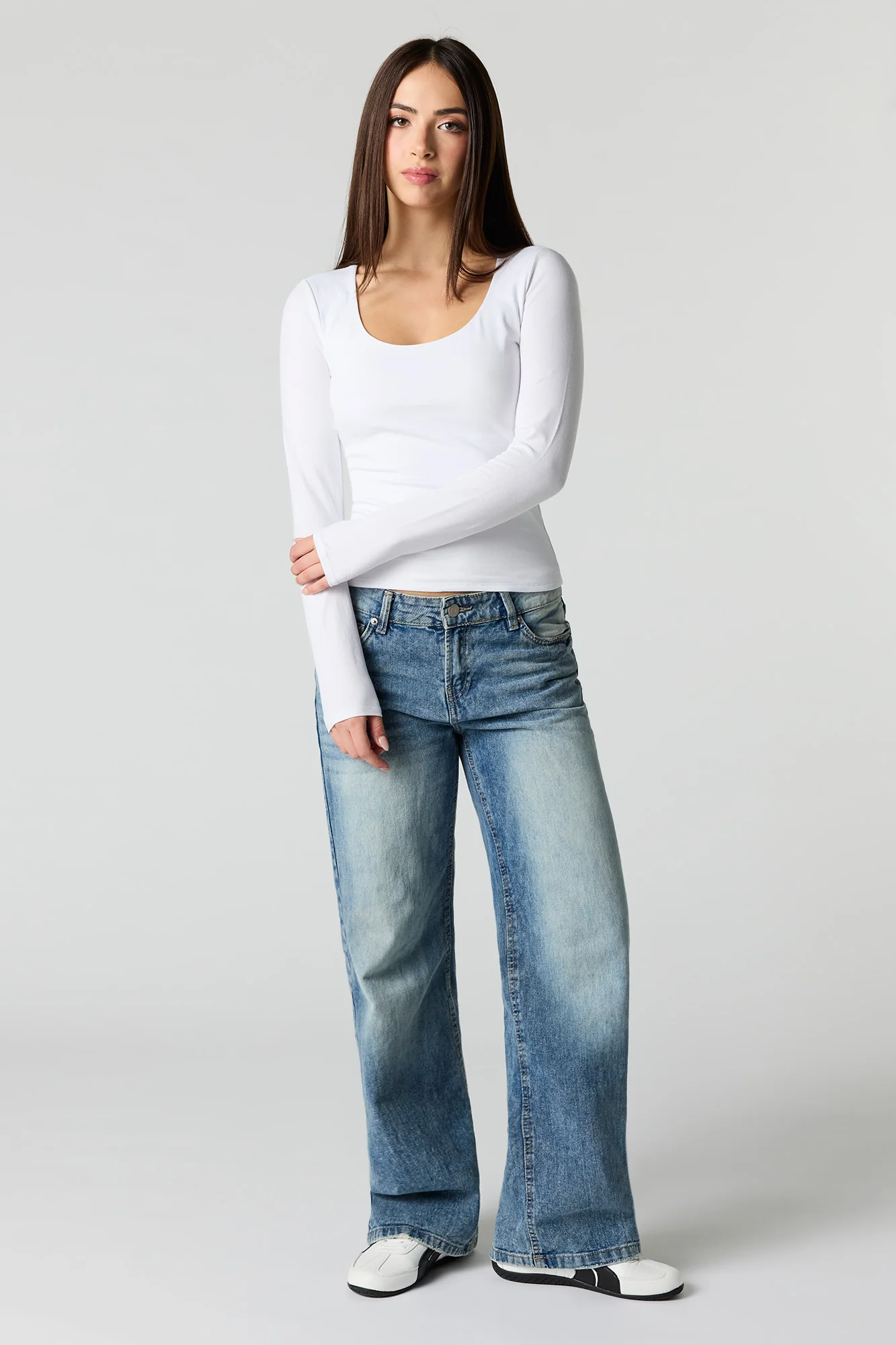 Soft Contour Scoop Neck Long Sleeve Top - Image 9