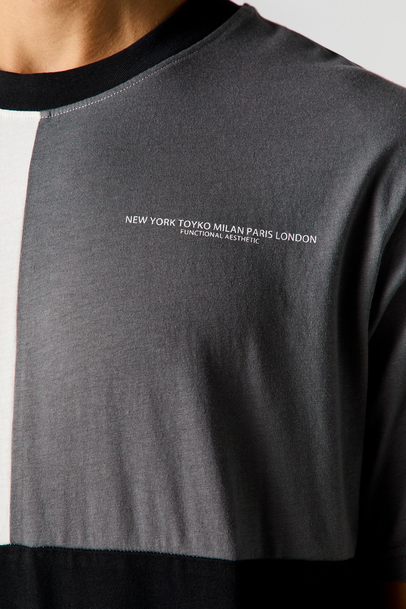 Colourblock T-Shirt - Image 8