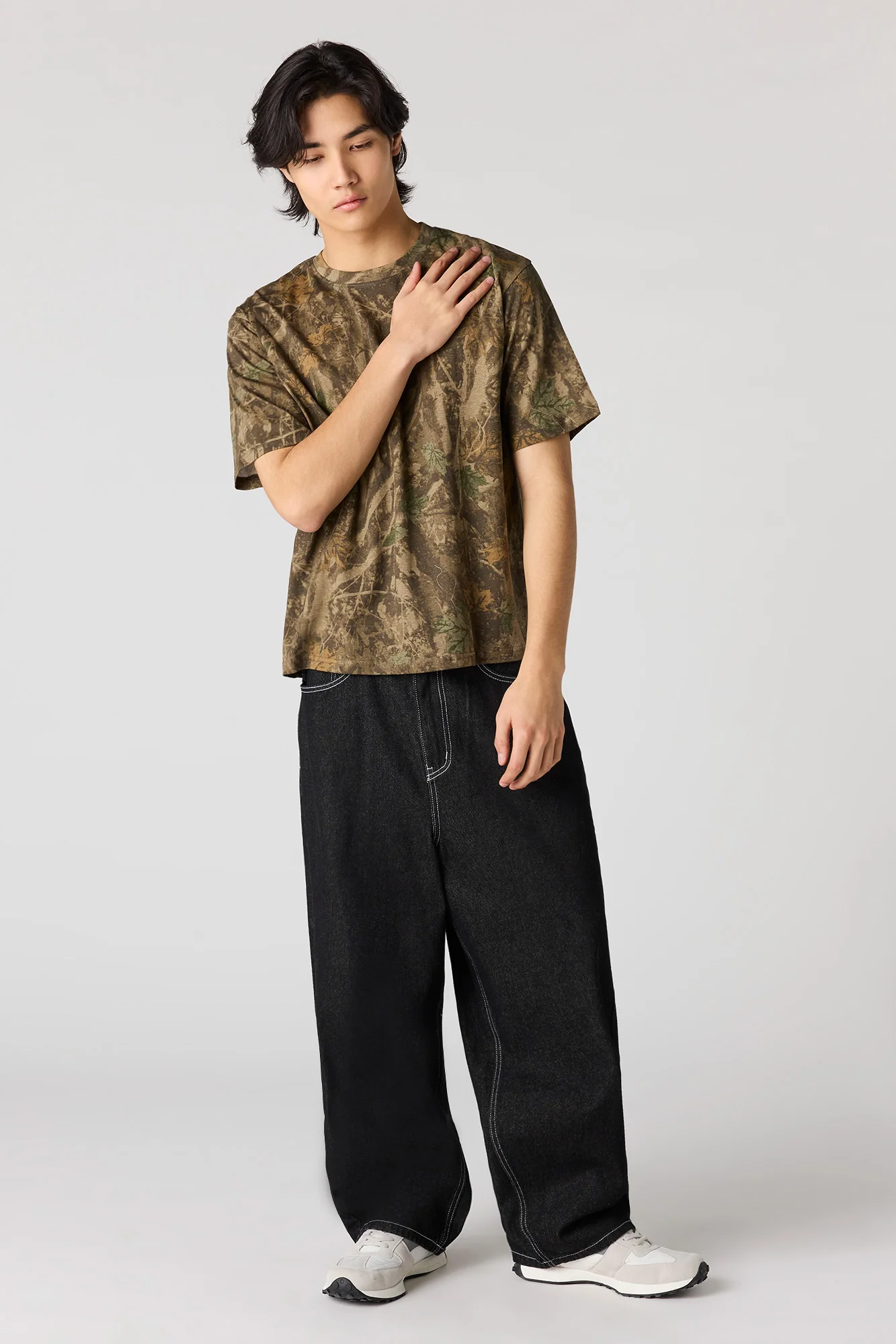 Camo Print Crewneck T-Shirt - Image 12