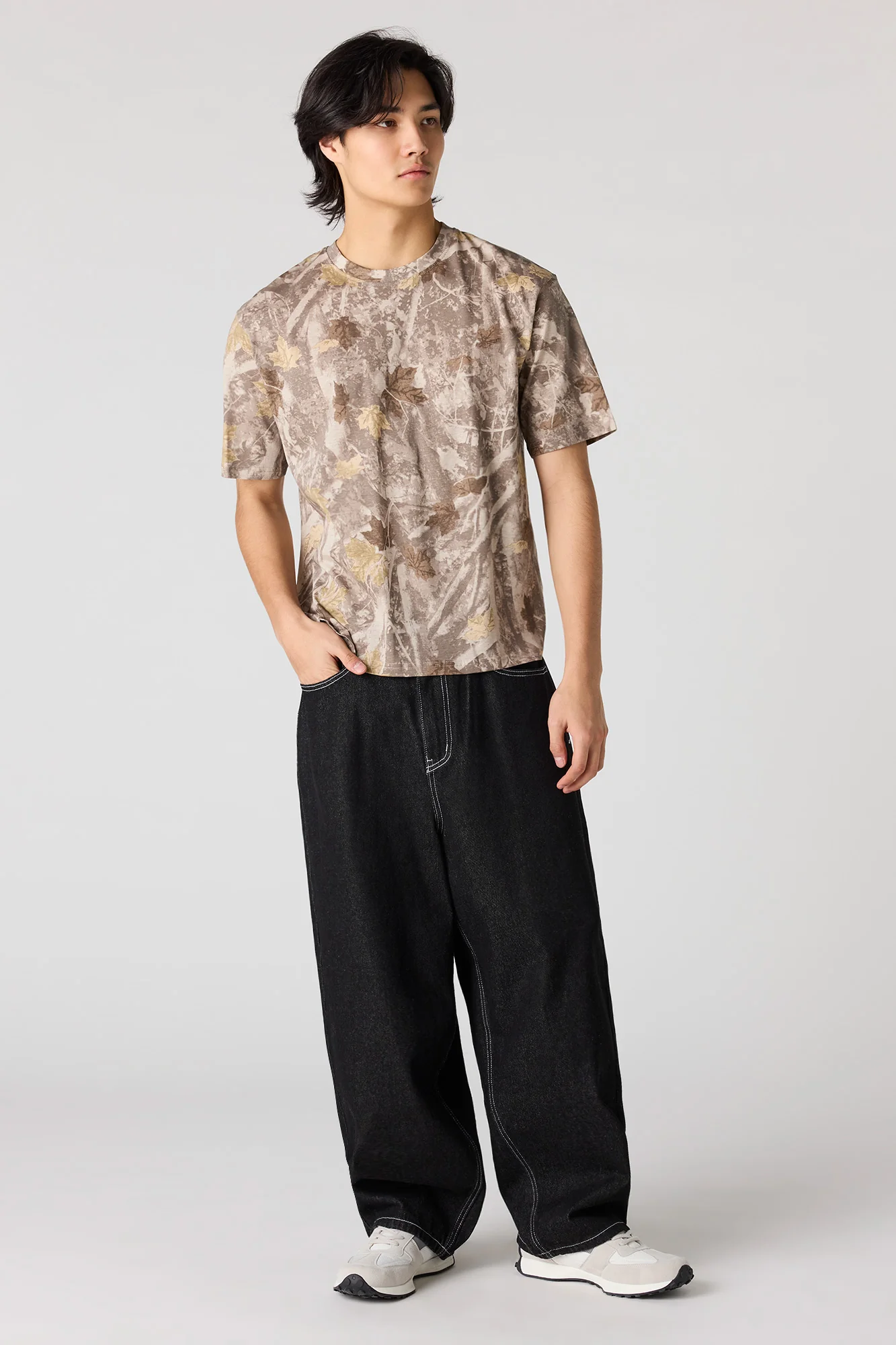 Camo Print Crewneck T-Shirt - Image 9