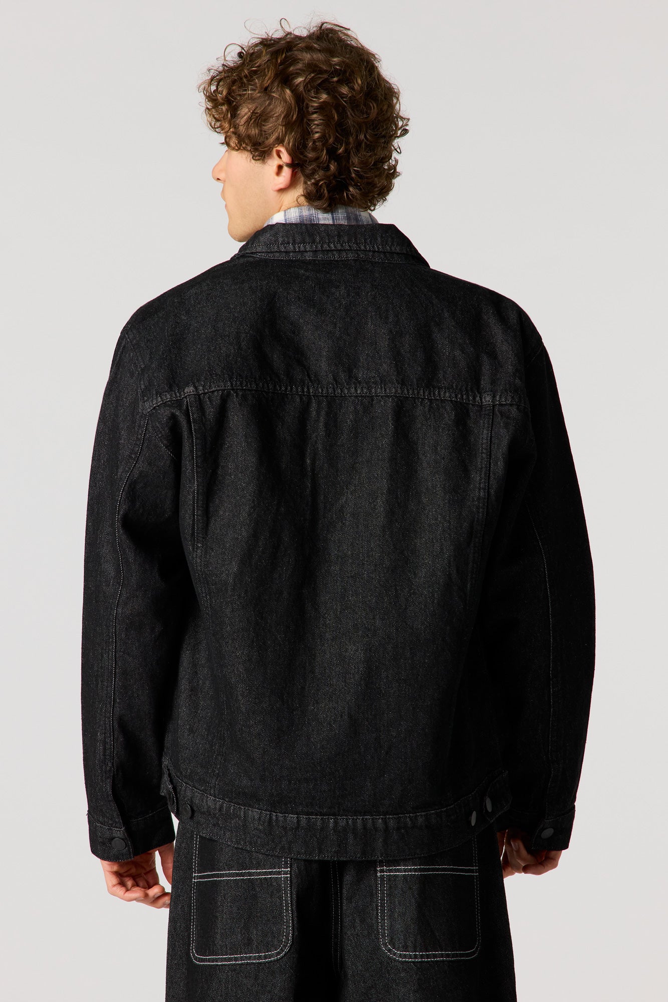 Black Rinse Trucker Denim Jacket - Image 2