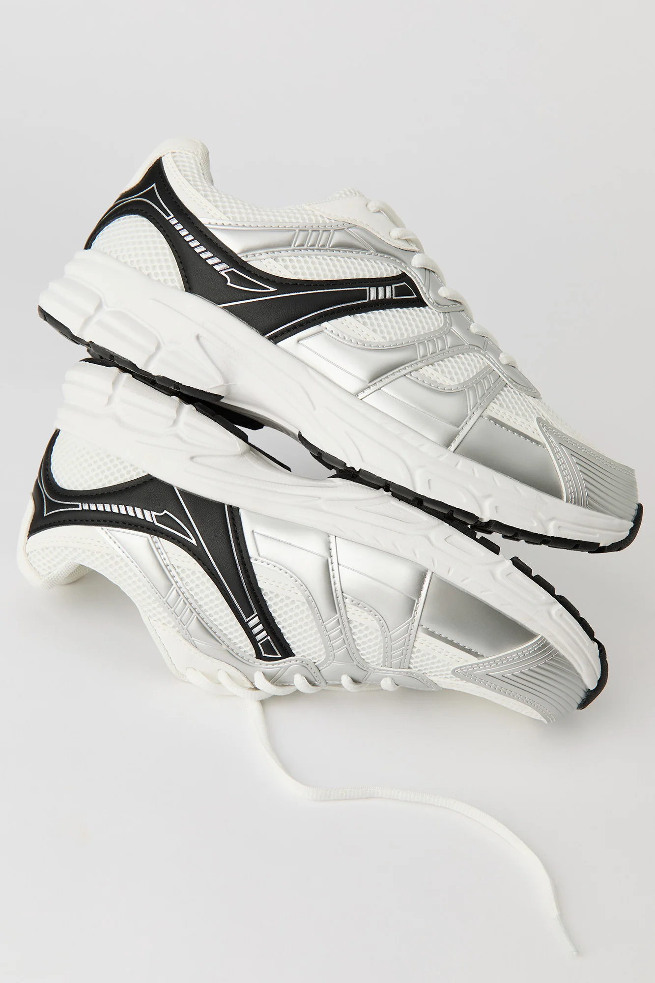 Chunky Mesh Sneaker