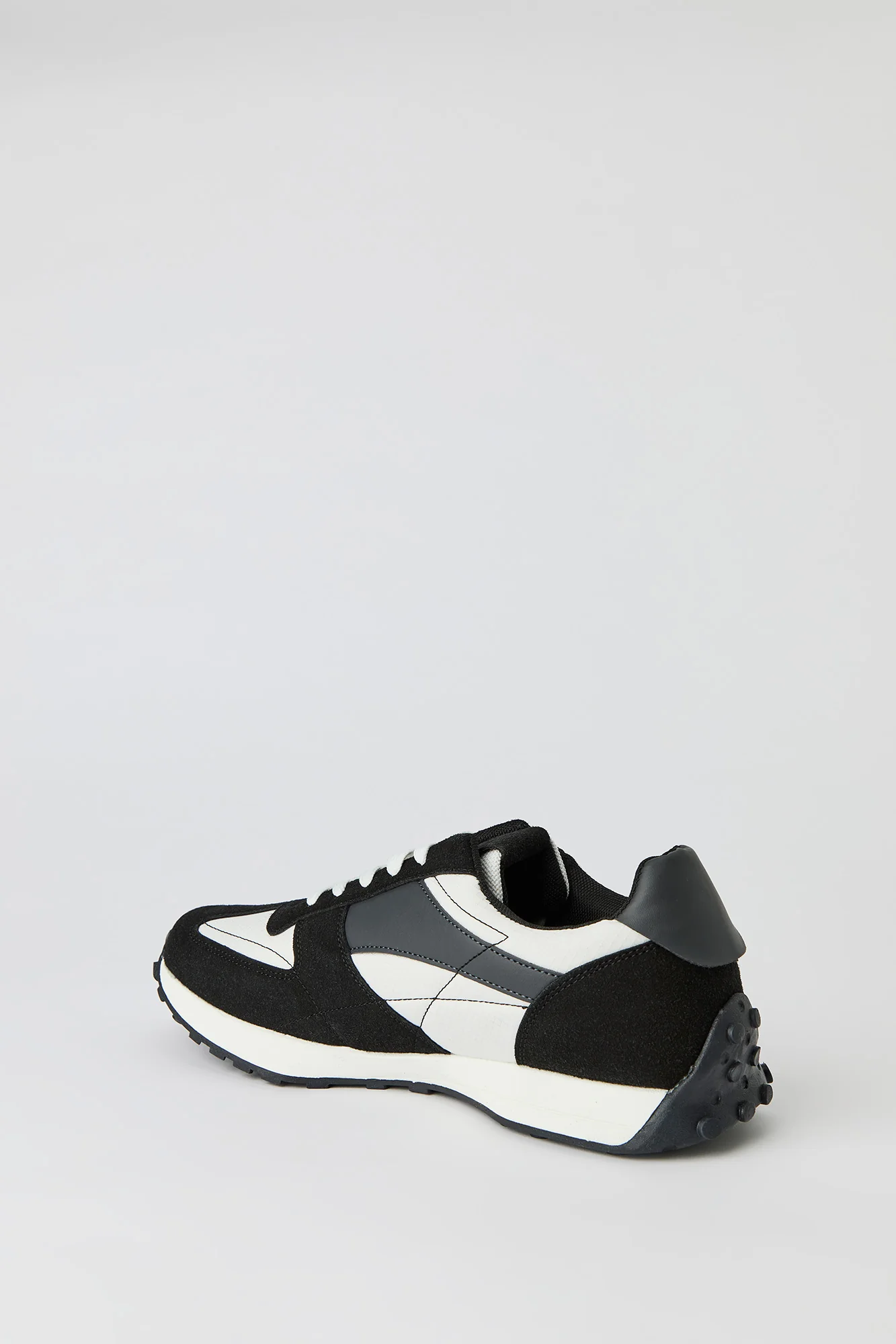 Colourblock Tread Sole Sneaker - Image 4