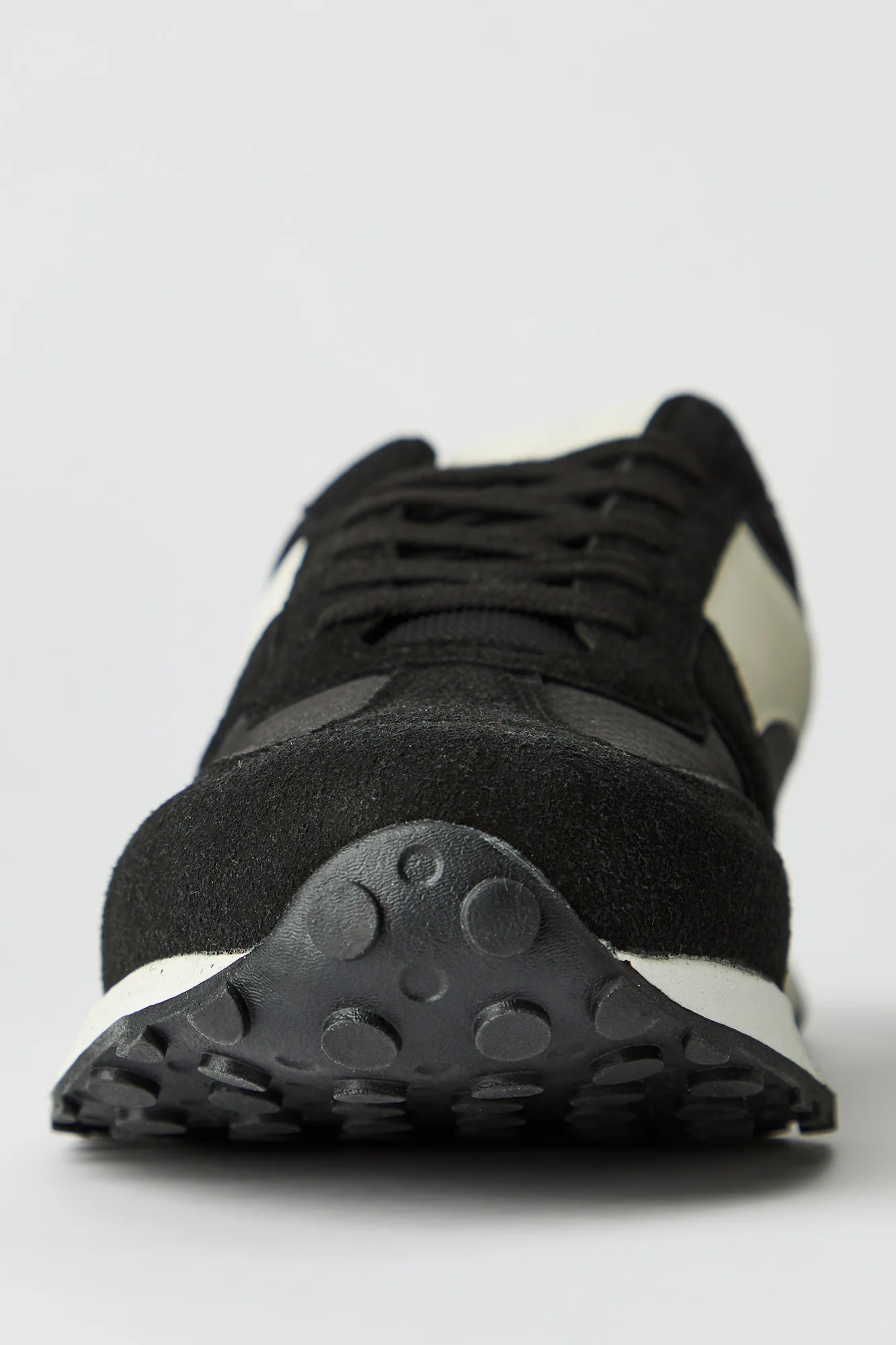 Colourblock Tread Sole Sneaker - Image 5