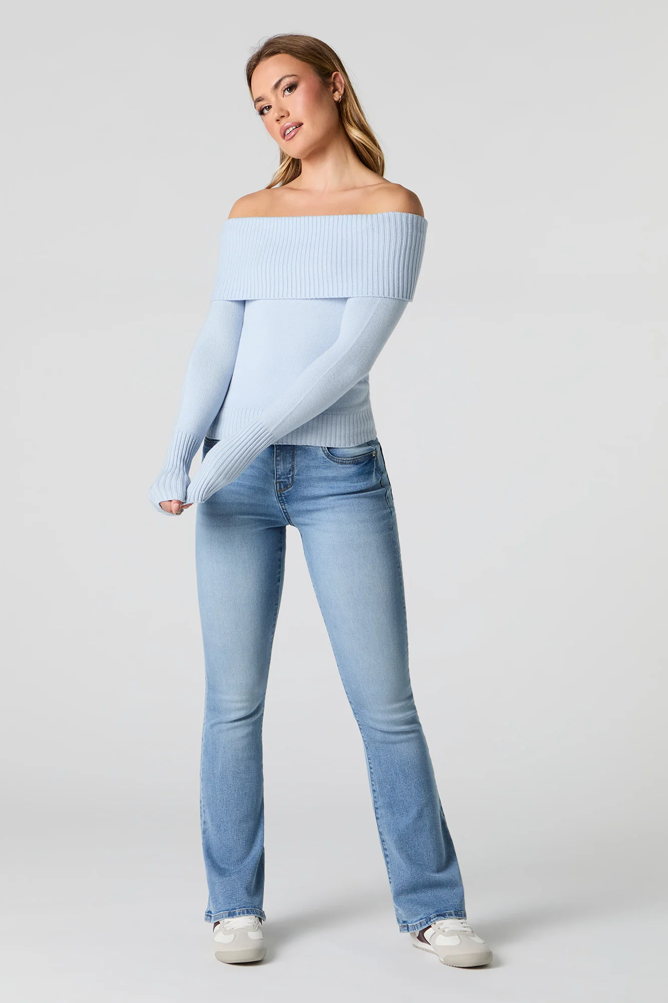 Chandail en tricot à col replié et épaule dégagée - Image 9
