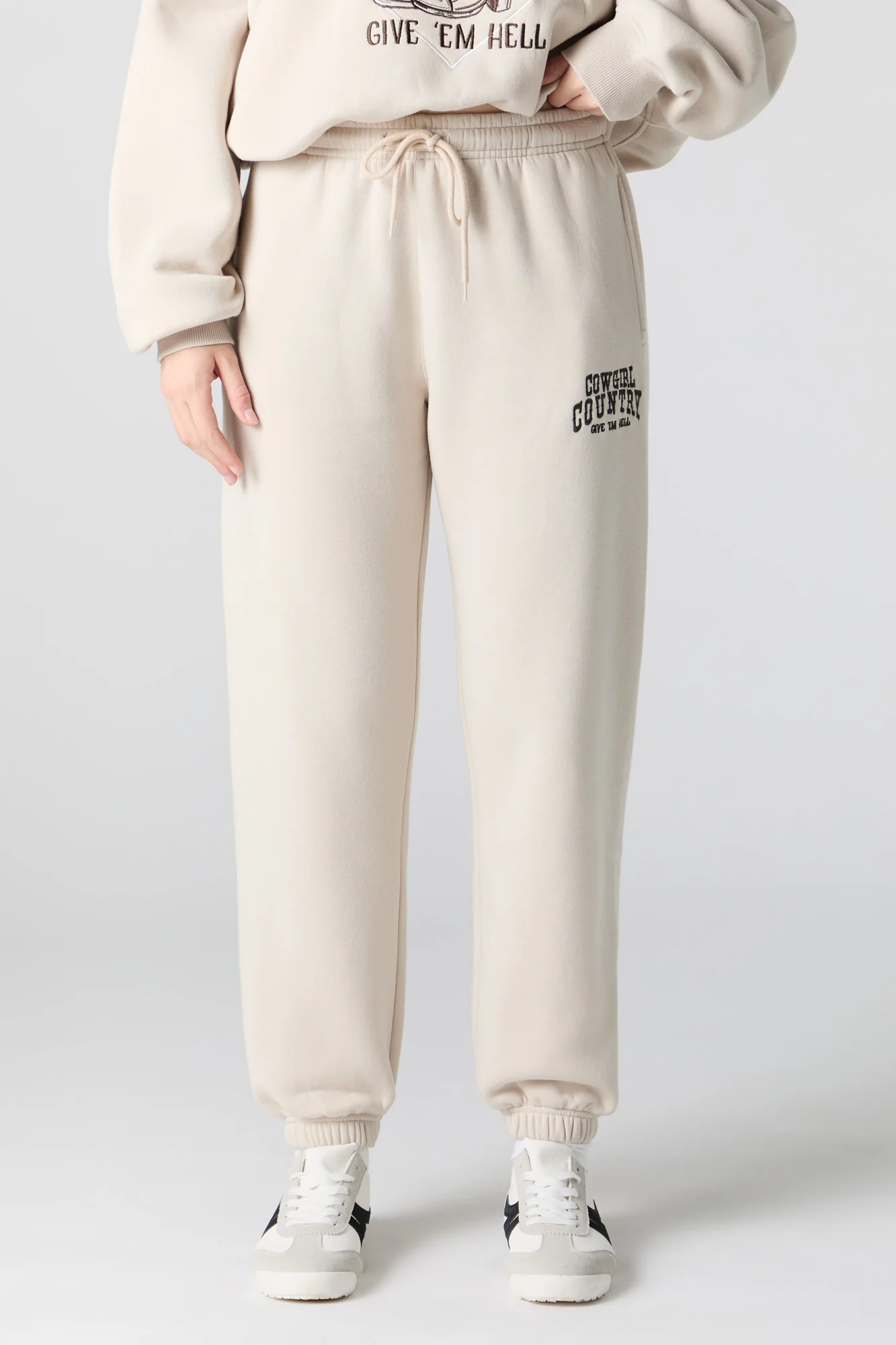 Embroidered Fleece Jogger - Image 23