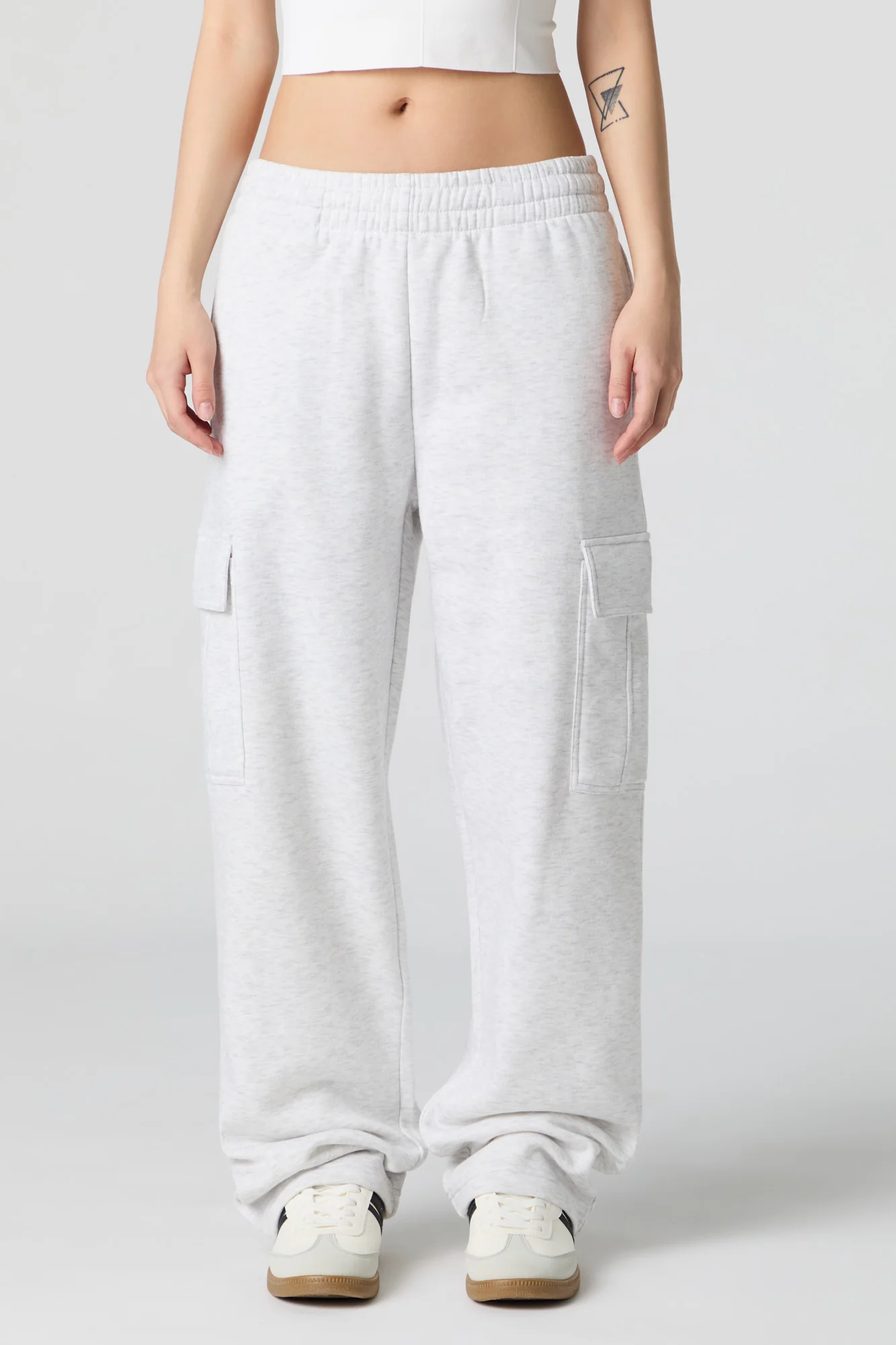 Pantalon d'entraînement cargo à jambe large en molleton uni - Image 18