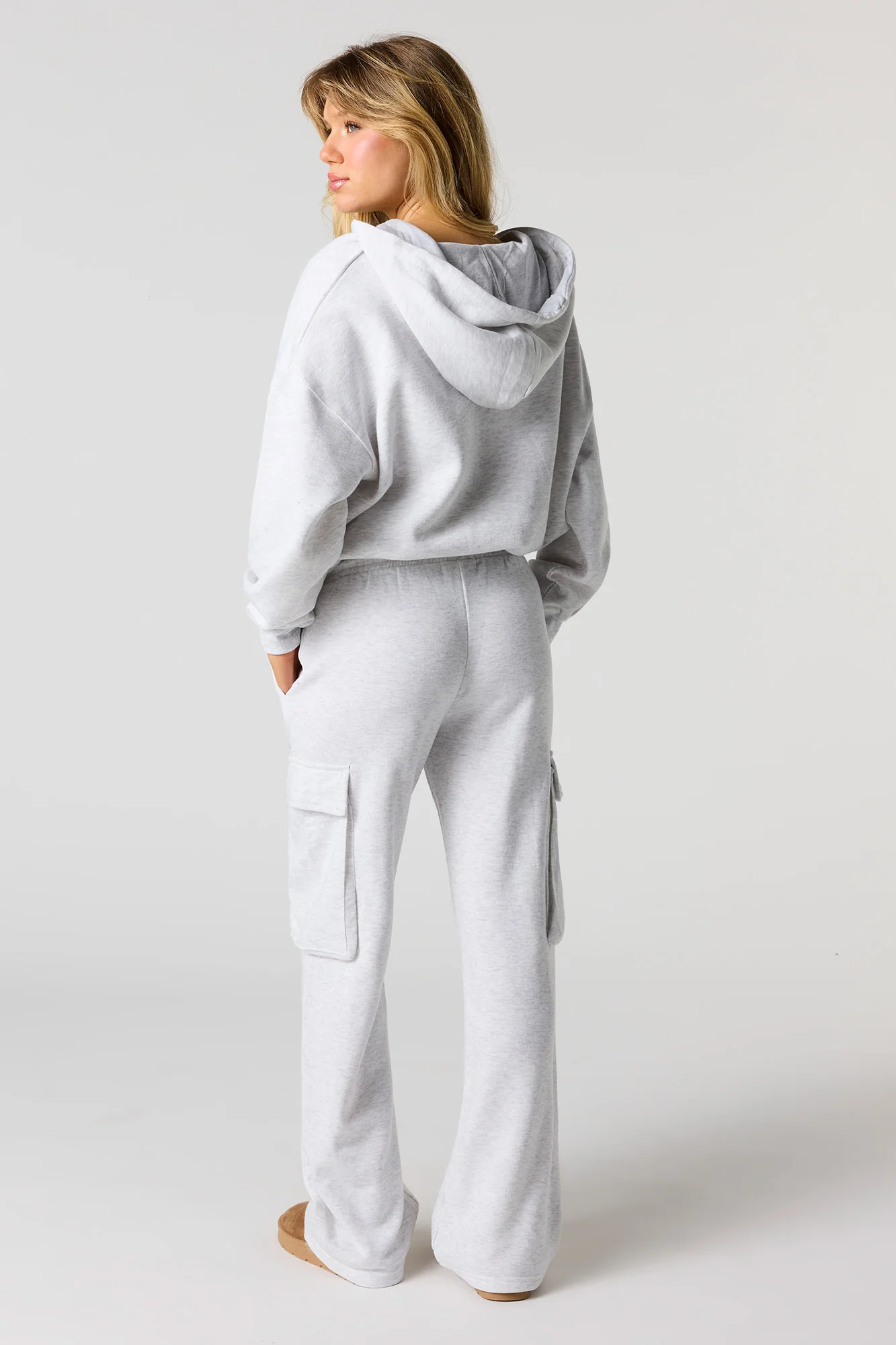 Pantalon d'entraînement cargo à jambe large en molleton - Image 3