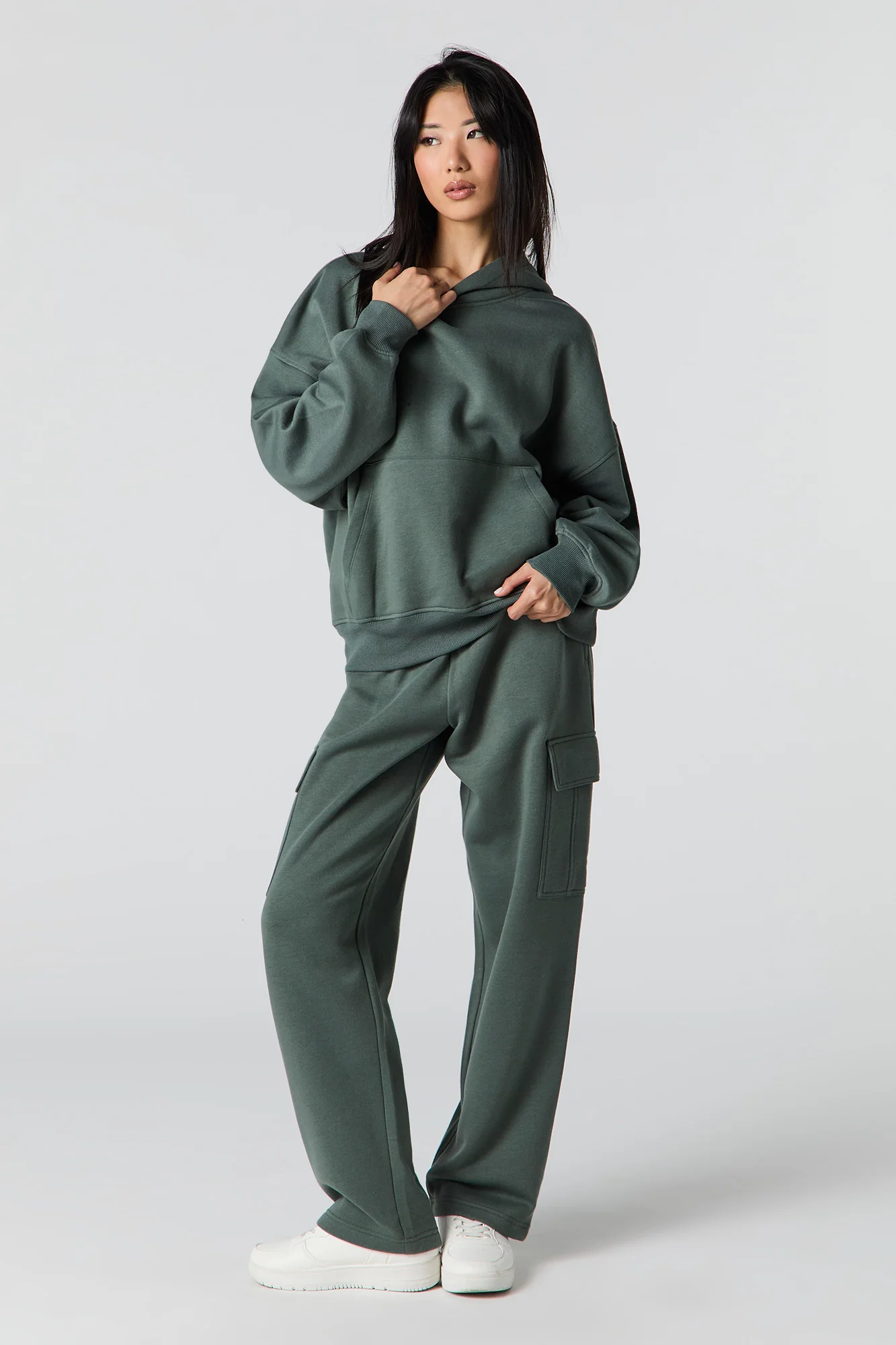 Fleece Wide Leg Cargo Jogger - Image 16